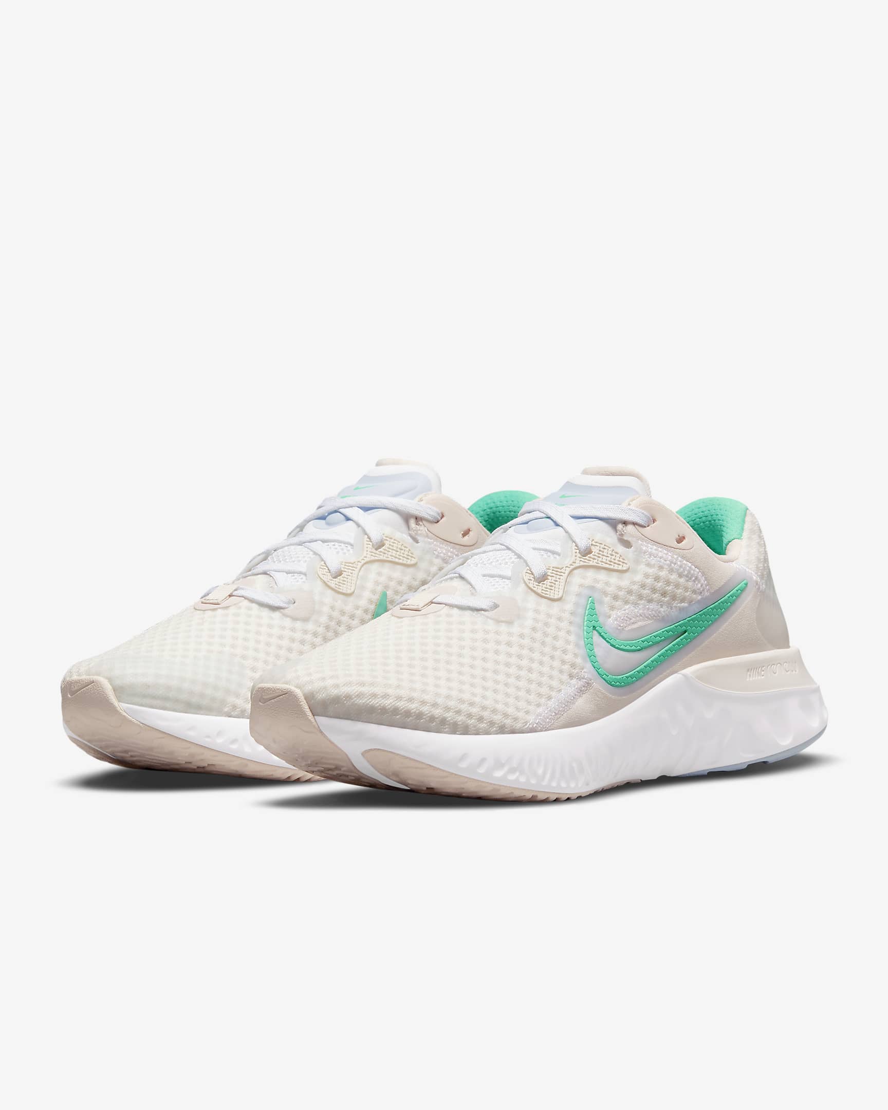 nike running renew run 2 trainers in light pink