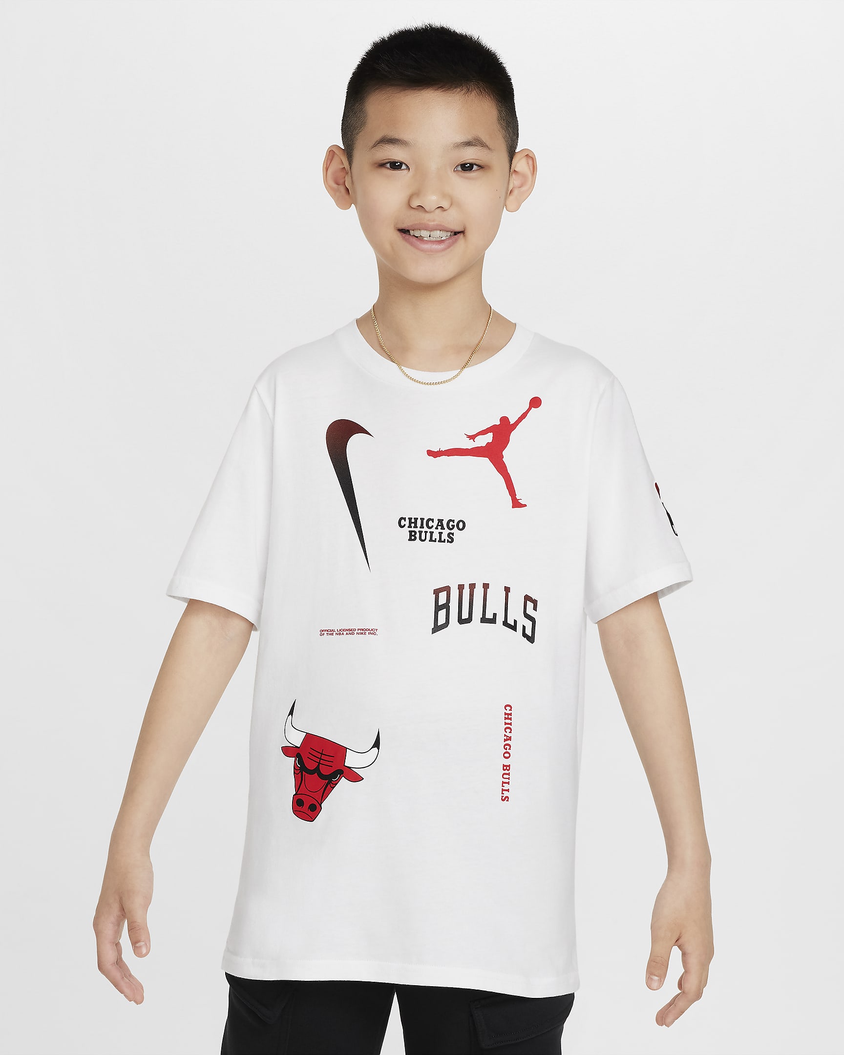 Chicago Bulls Courtside Statement Edition Older Kids' Jordan NBA Max90 T-Shirt - White