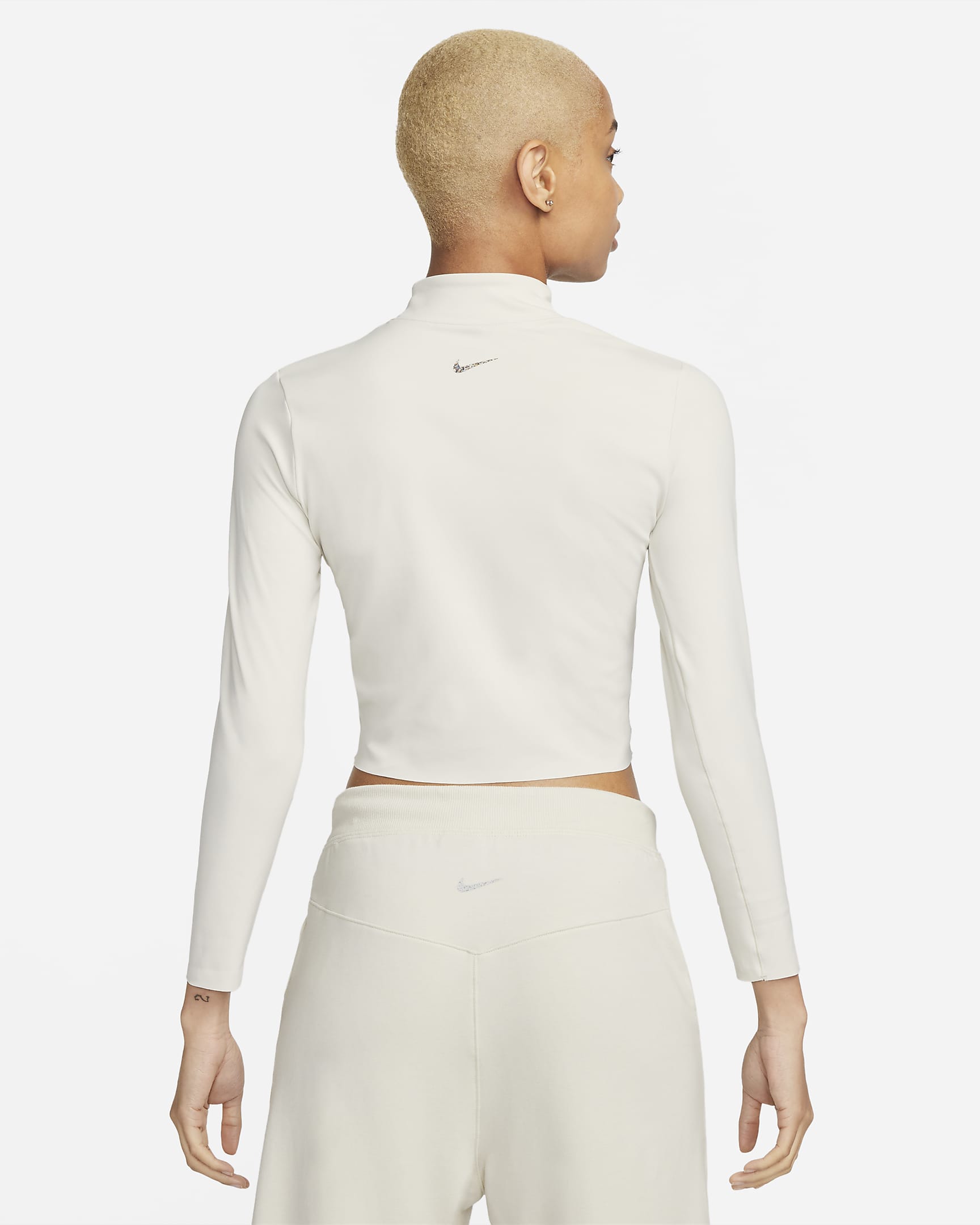 Nike Yoga Dri-FIT Luxe Women's Long Sleeve Crop Top. Nike LU