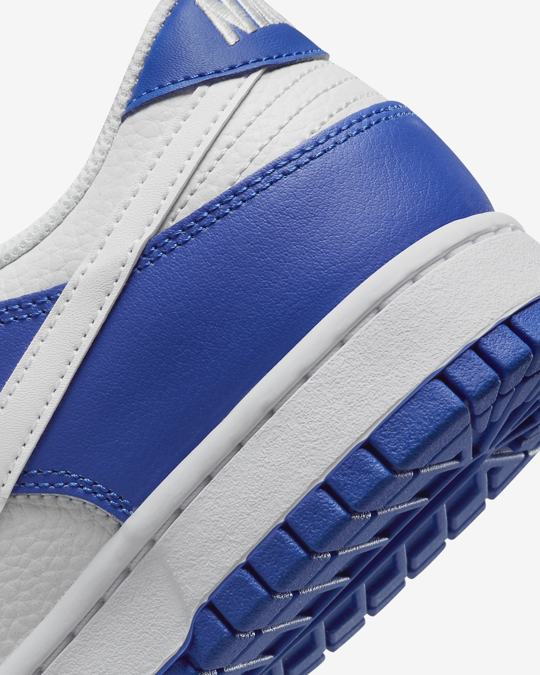 Buty męskie Nike Dunk Low - Photon Dust/Racer Blue/Biel