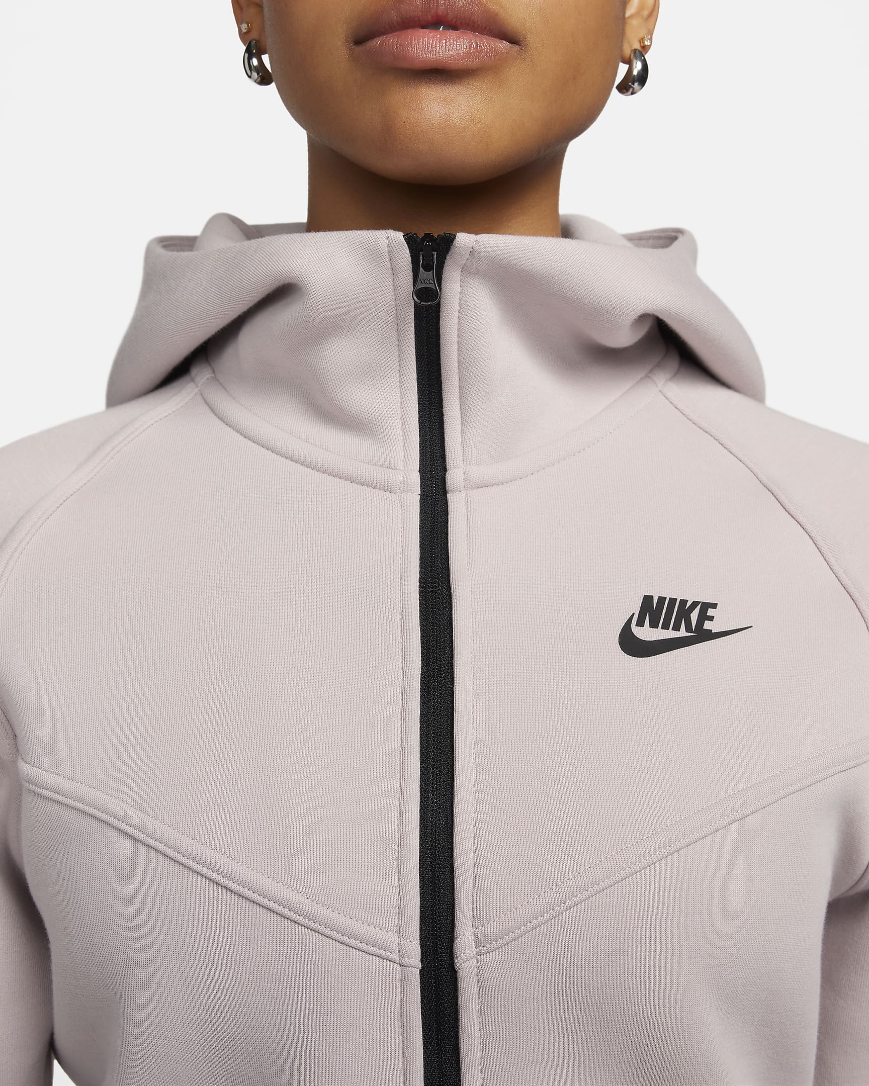 Nike Sportswear Tech Fleece Windrunner–hættetrøje med lynlås til kvinder - Platinum Violet/sort