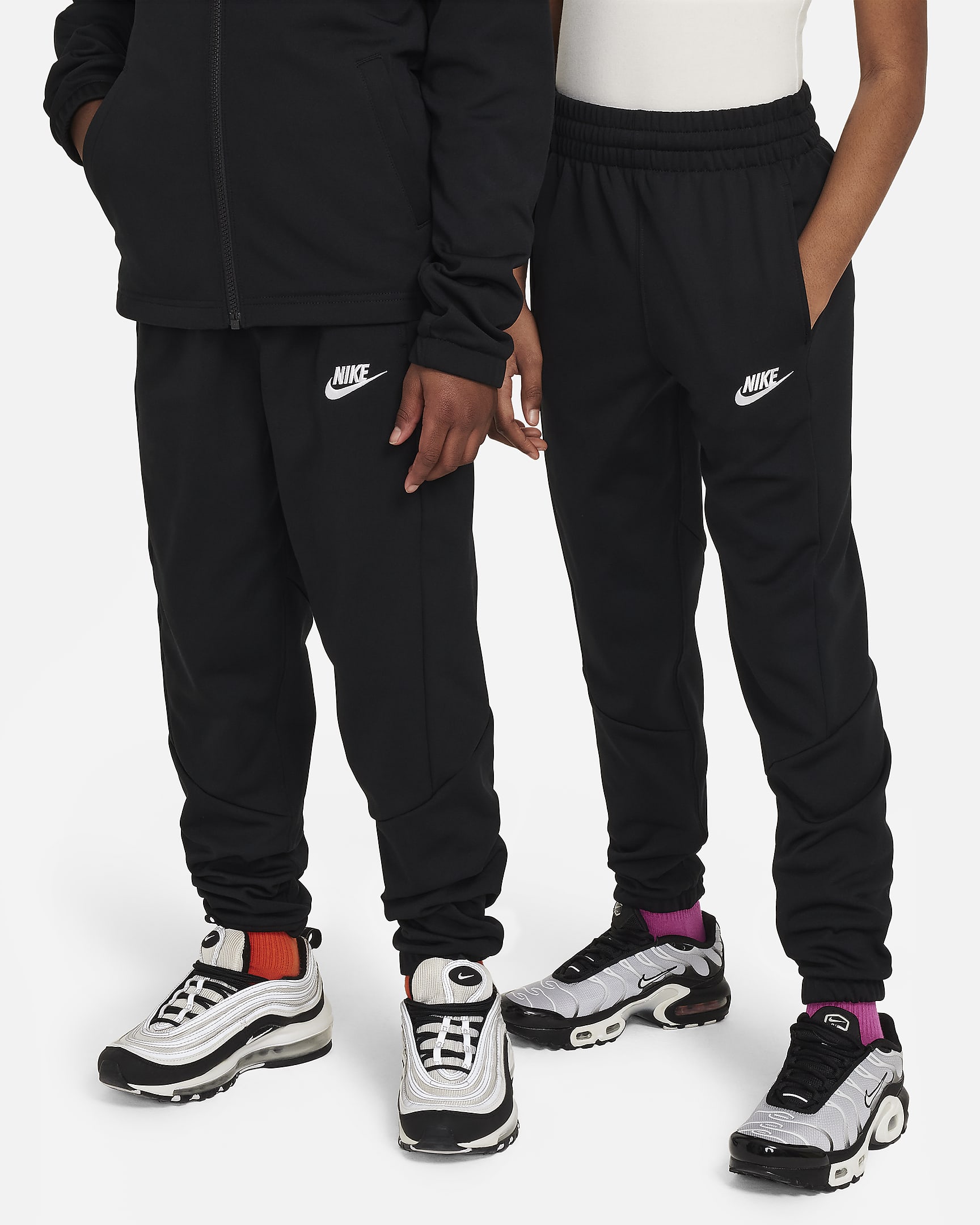 Nike Sportswear Trainingsanzug für ältere Kinder - Schwarz/Schwarz/Weiß