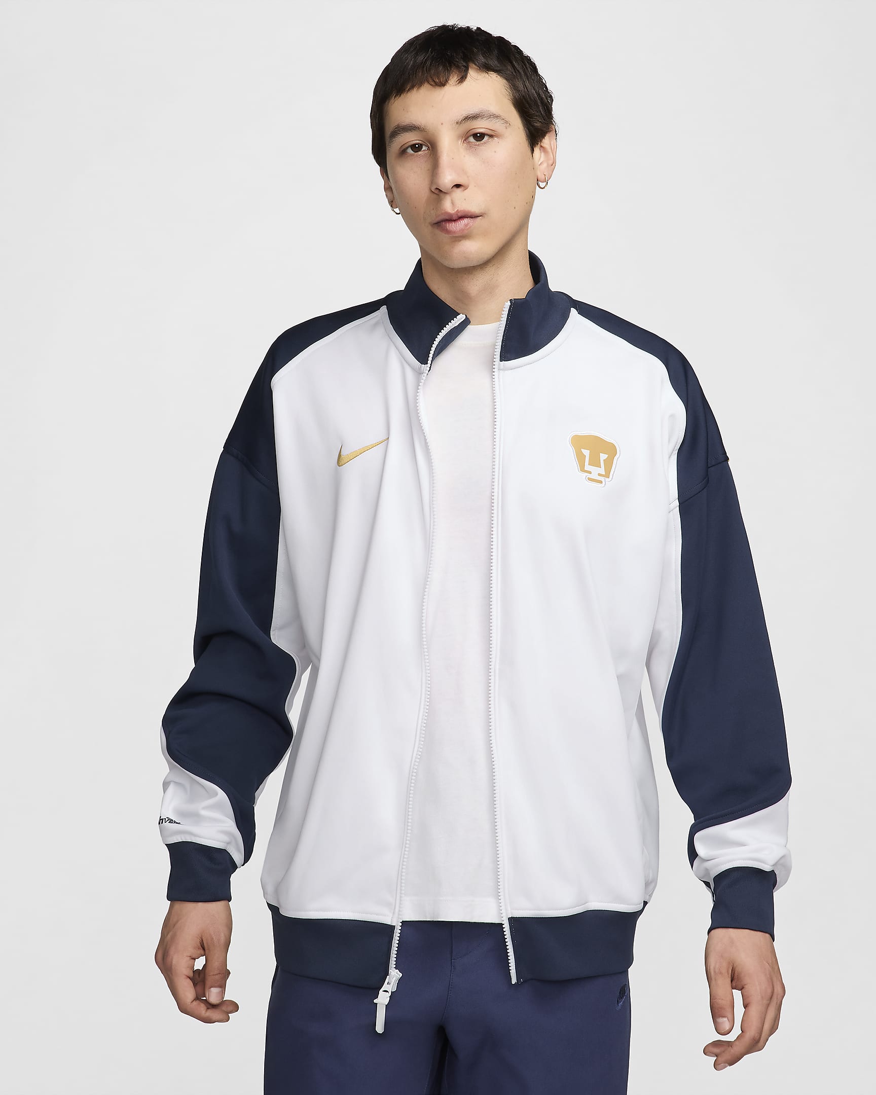 Chamarra Anthem de fútbol Nike Dri-FIT para hombre Pumas UNAM Academy Pro - Blanco/Obsidiana/Oro genuino/Oro genuino