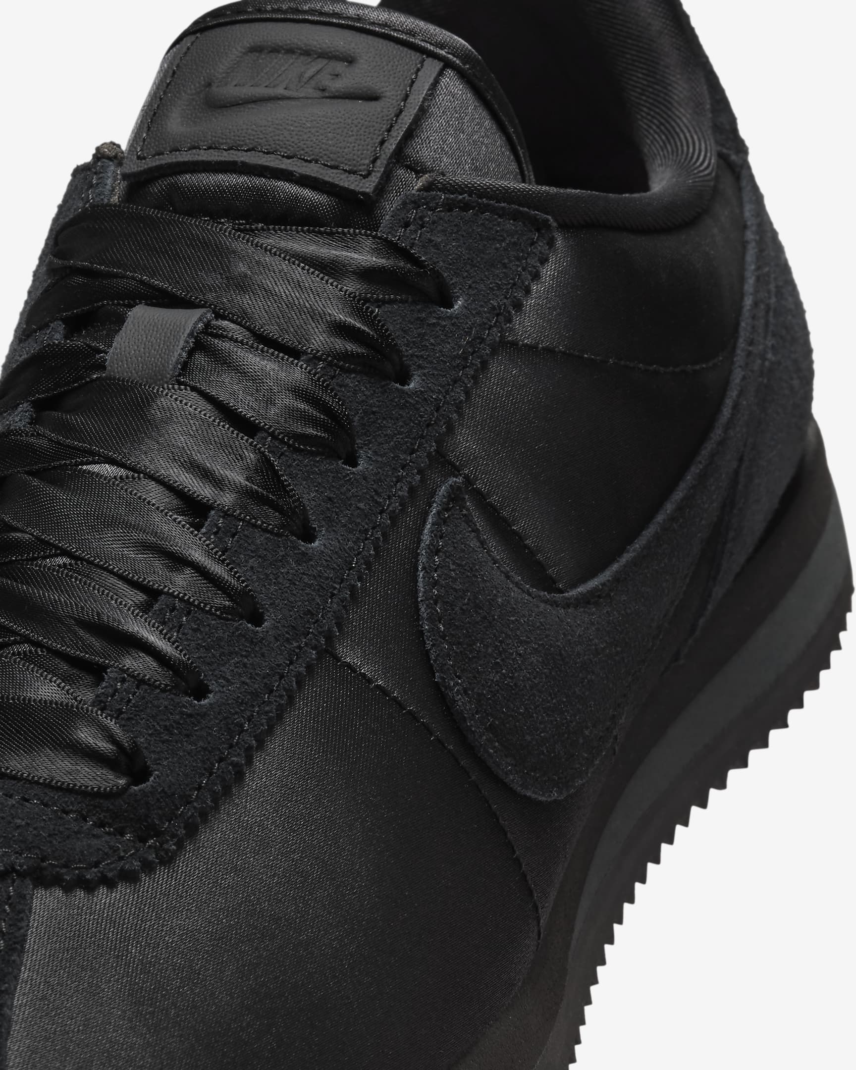 Nike Cortez Textile damesschoenen - Zwart/Dark Smoke Grey/Zwart