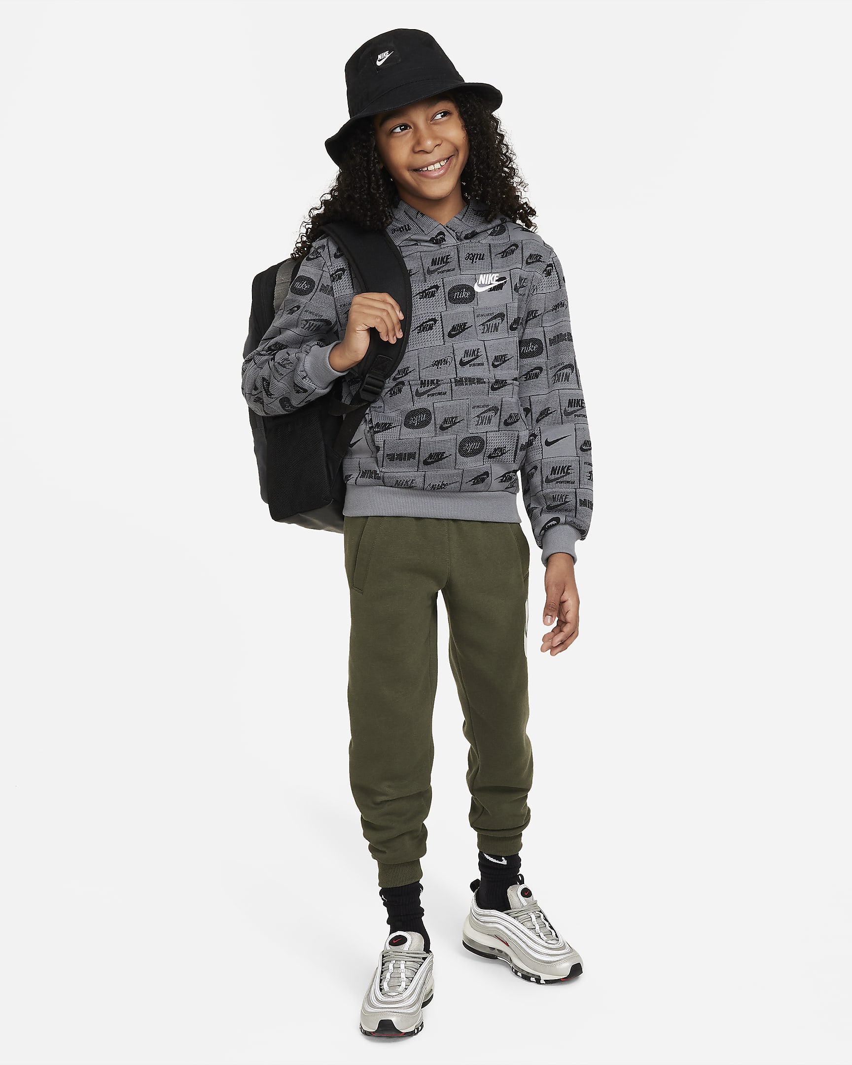 Nike Sportswear Club Fleece Older Kids' Hoodie - Smoke Grey/White