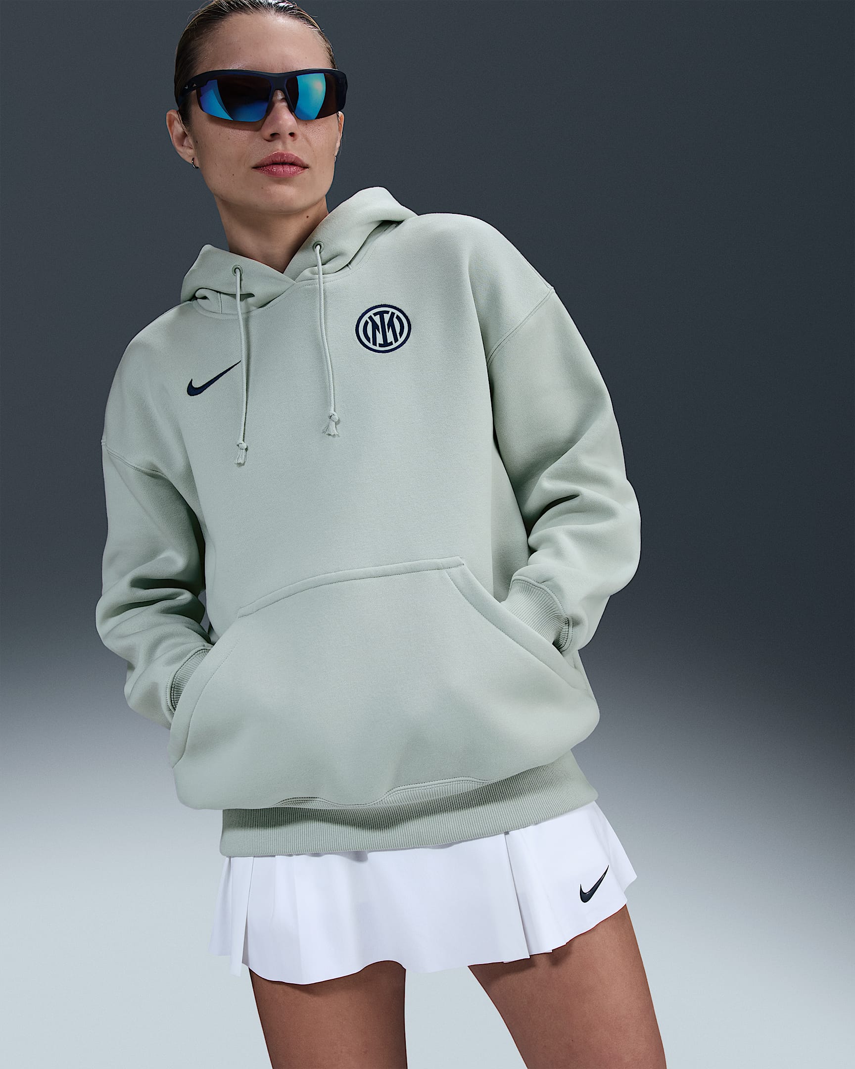 Phoenix Fleece Inter de Milán Sudadera con capucha de fútbol oversize Nike - Mujer - Grey Haze/Blue Void