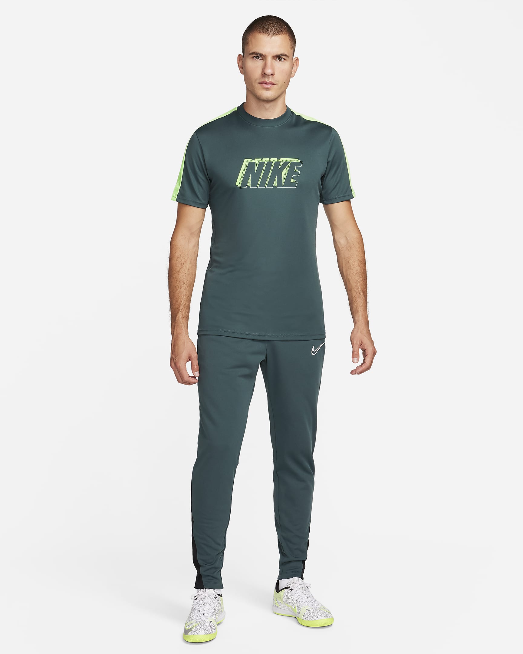 Nike Academy Men's Dri-FIT Short-Sleeve Football Top. Nike SK
