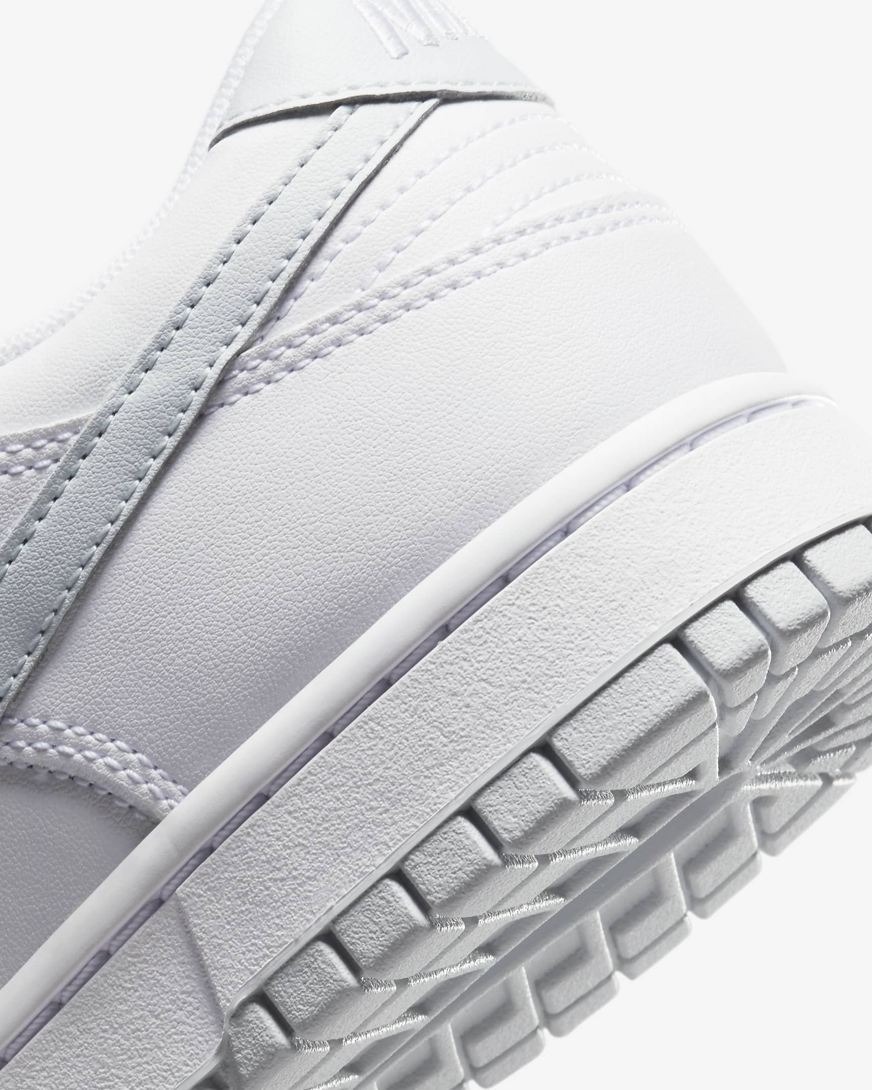 classic nike shoes