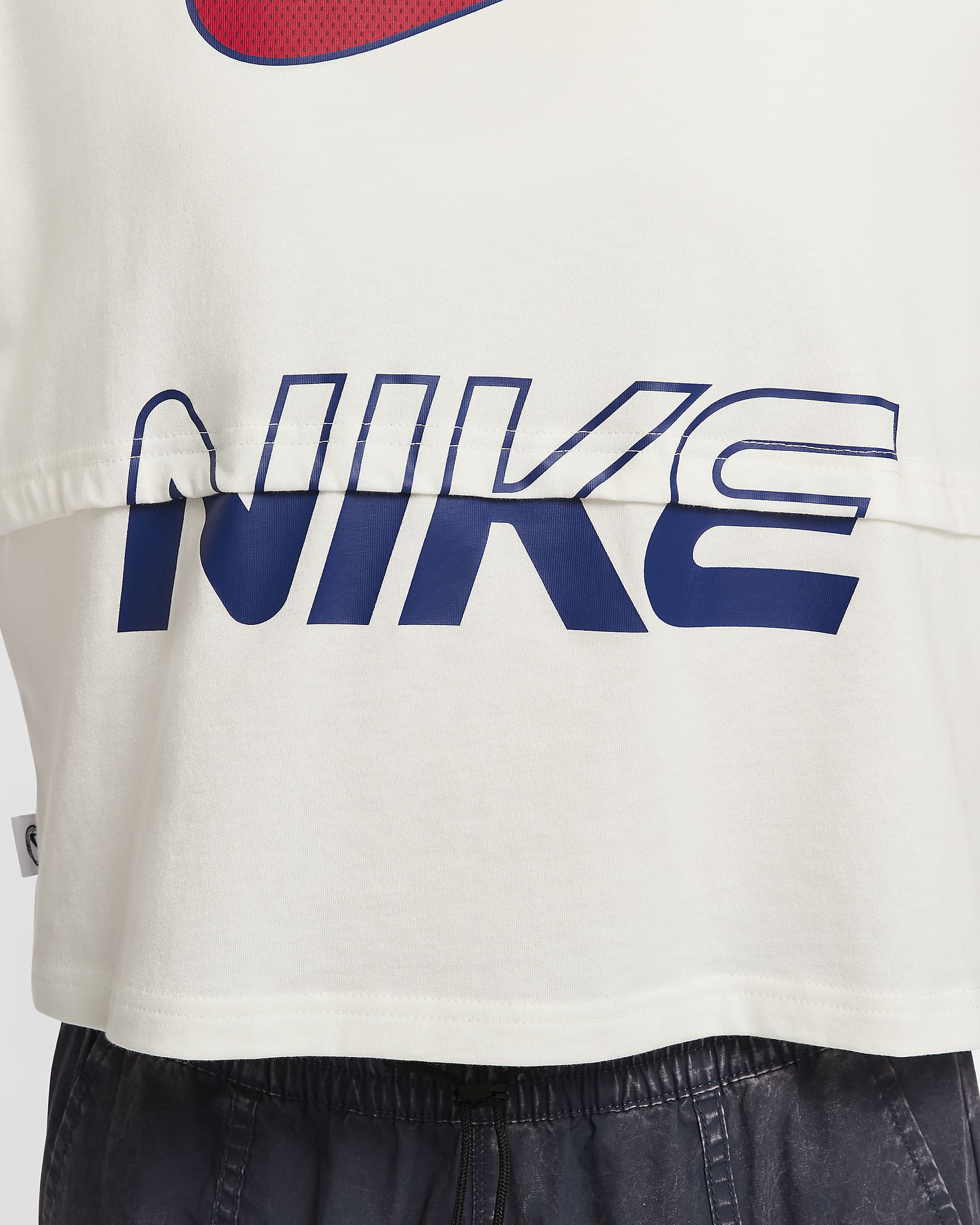 เสื้อแขนสั้นผู้หญิง Nike Sportswear - Sail