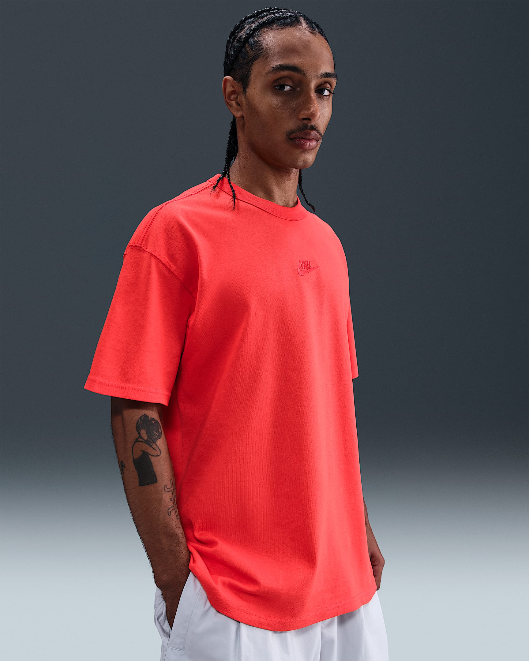 Playera para hombre Nike Sportswear Premium Essentials - Carmesí claro/Carmesí claro