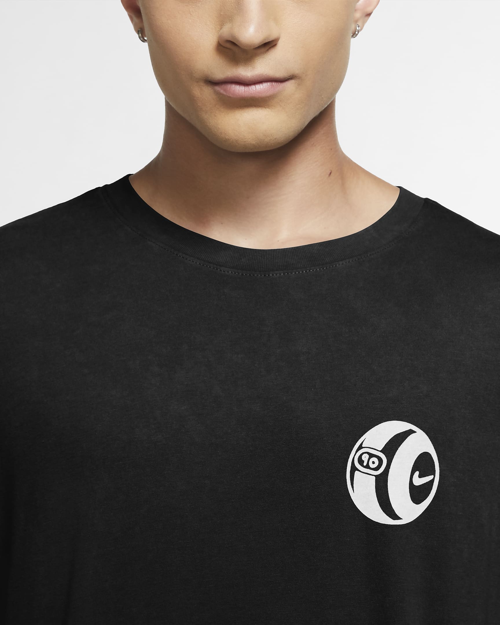 Nike F.C. Men's Graphic Football T-Shirt. Nike HR