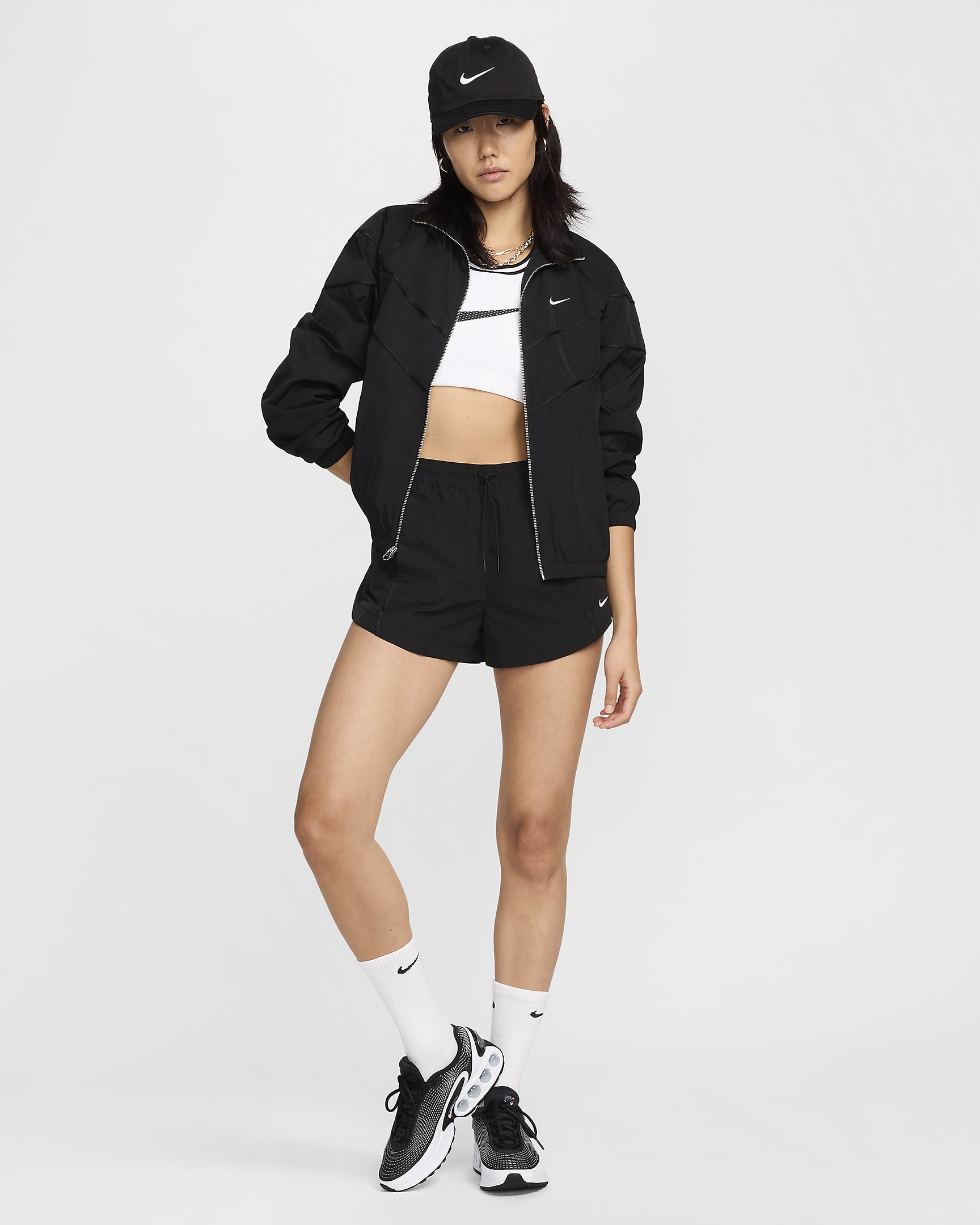 Nike Windrunner Women's Loose UV Woven Full-Zip Jacket - Black/White