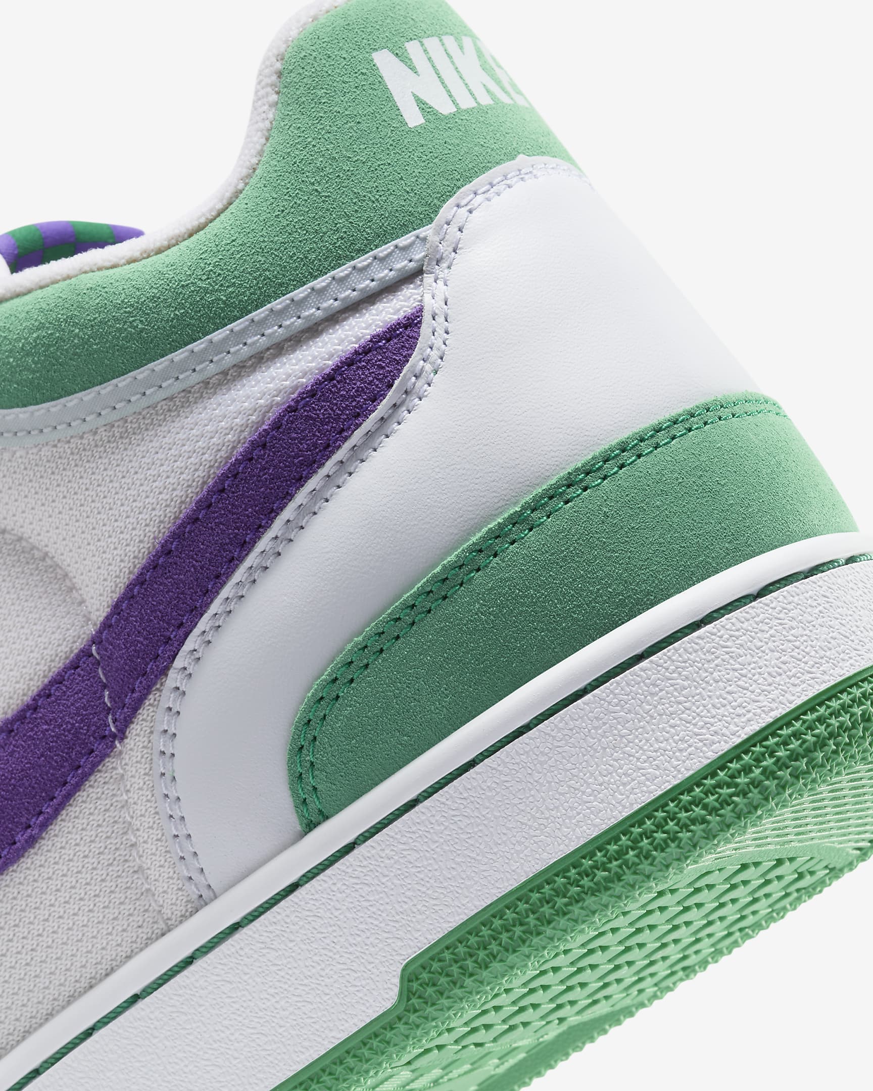 รองเท้าผู้ชาย Nike Attack - ขาว/Court Green/Hyper Grape