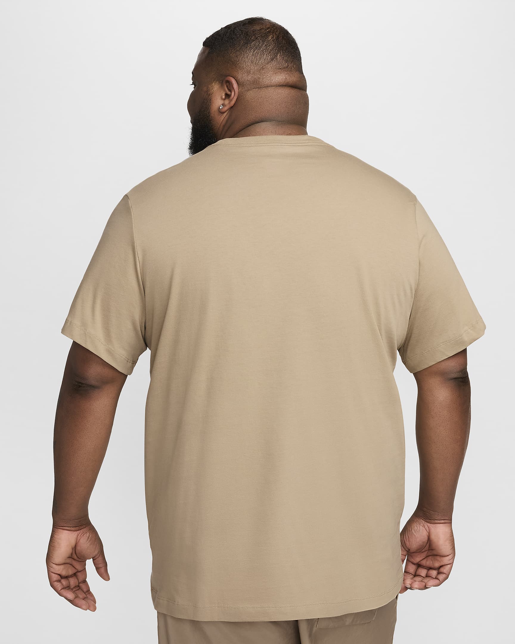 Nike Sportswear Club Men's T-Shirt - Khaki