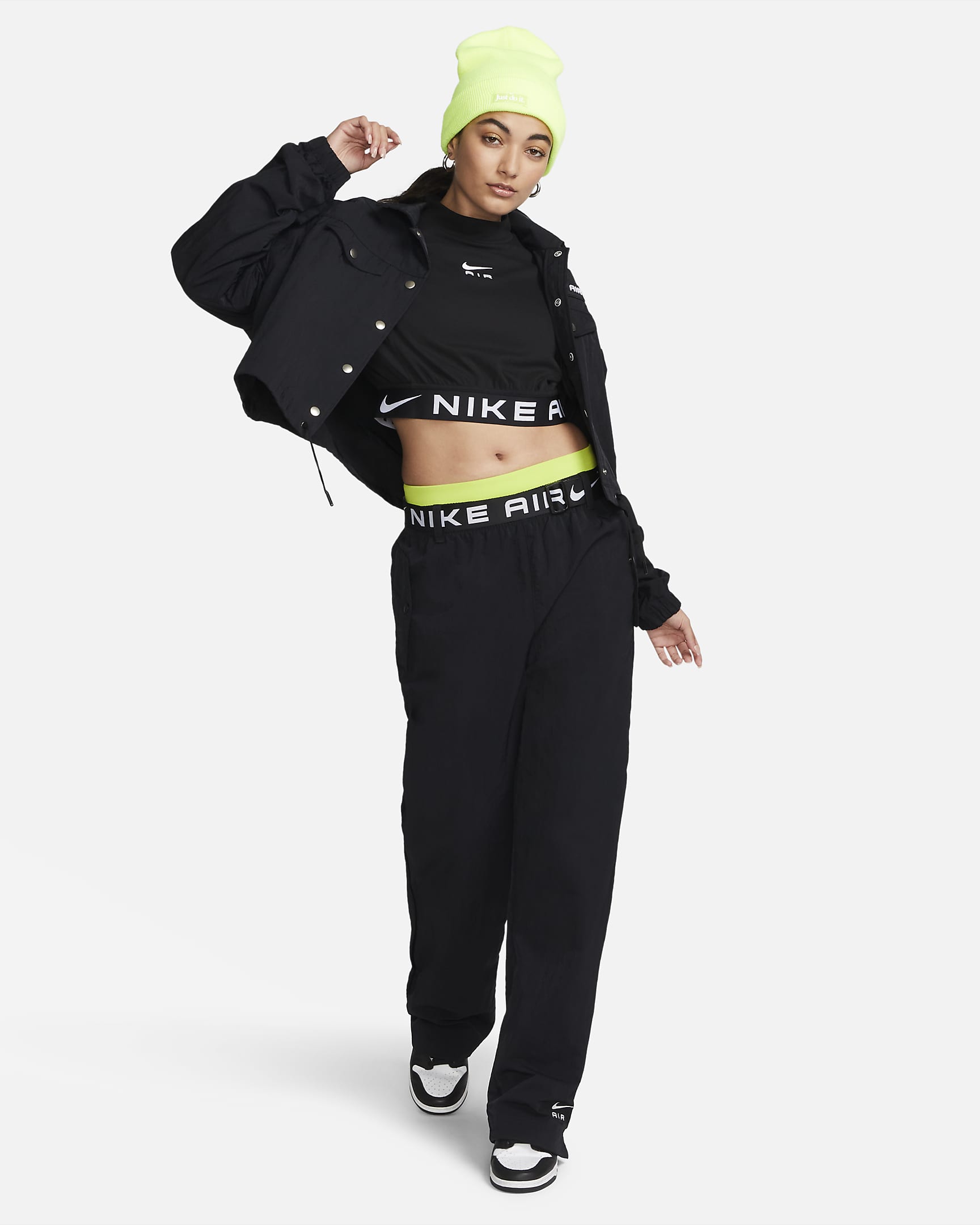 Nike Sportswear Air Women's Woven Mod Crop Jacket. Nike SI