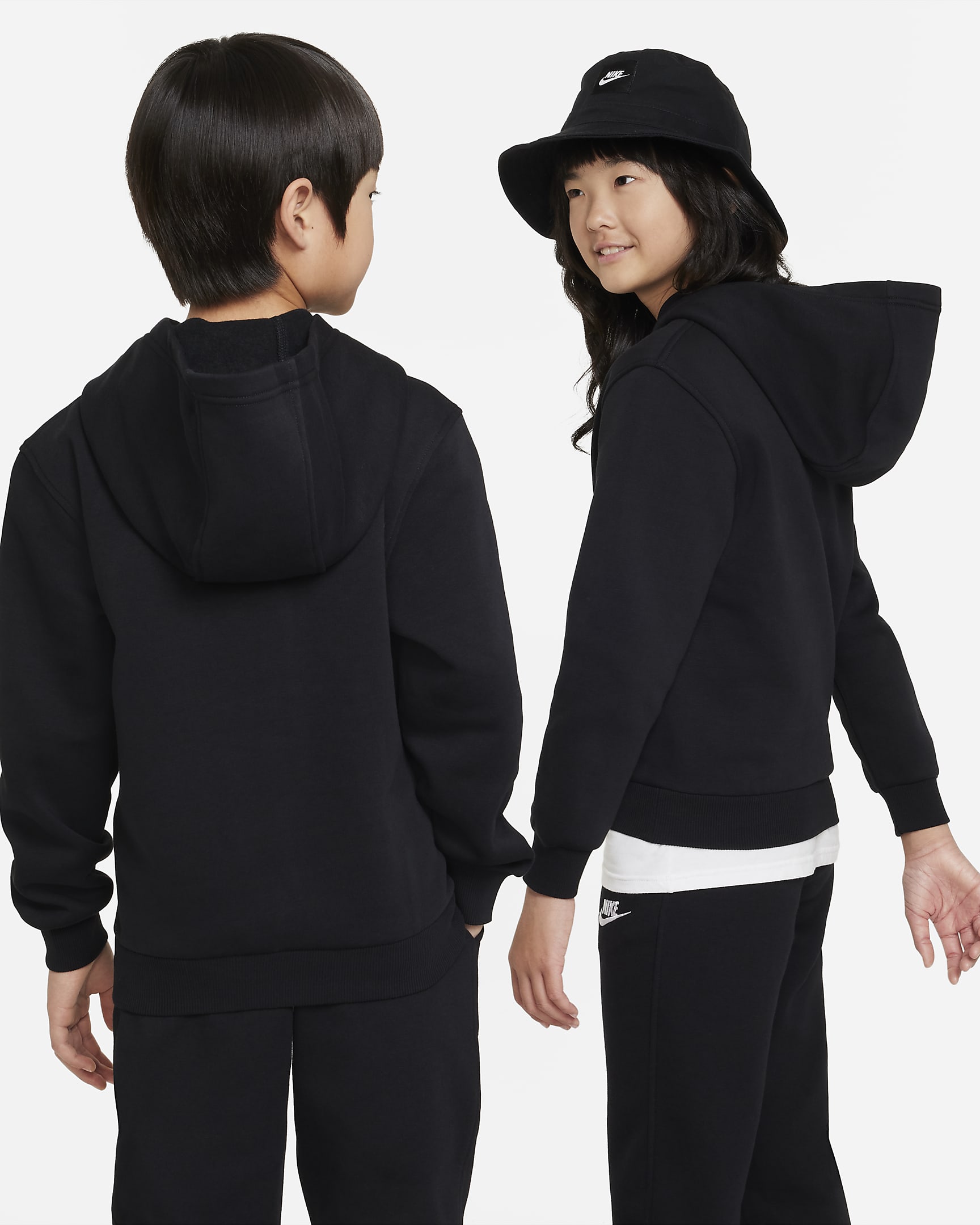 Nike Sportswear Club Fleece Older Kids' Pullover Hoodie - Black/White