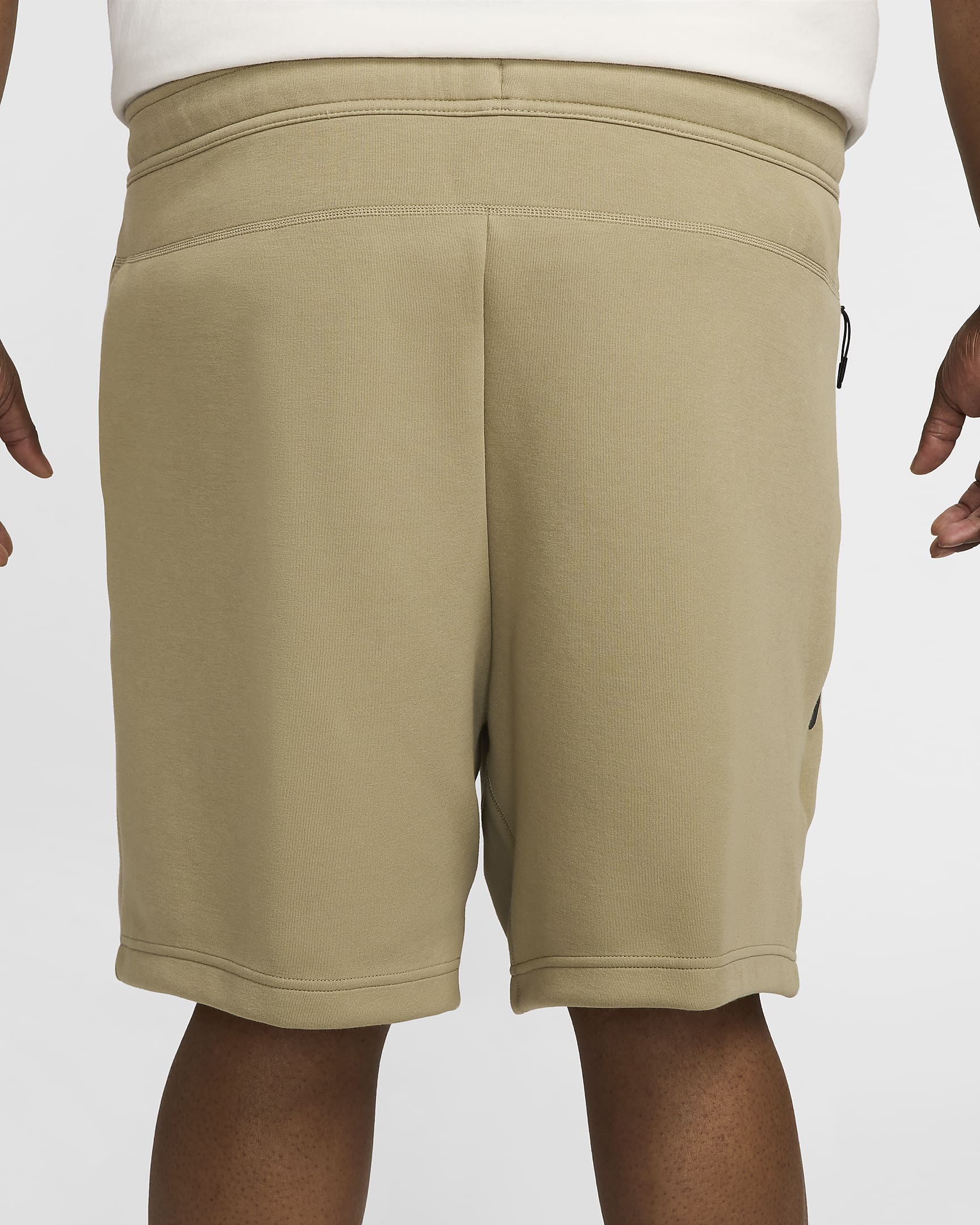 Nike Sportswear Tech Fleece Herrenshorts - Neutral Olive/Schwarz