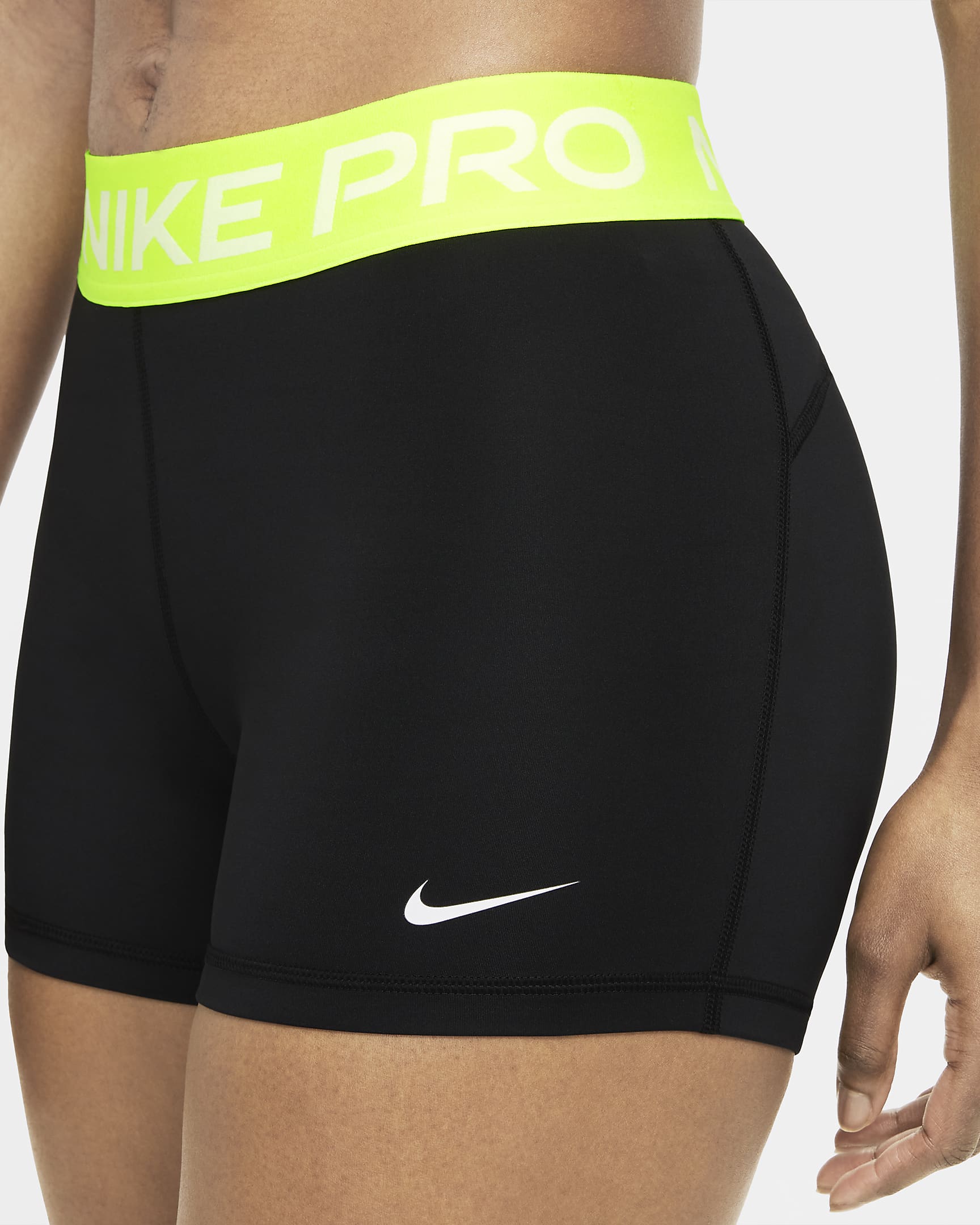 Nike Pro Womens 8cm Approx Shorts Nike Sk 7173