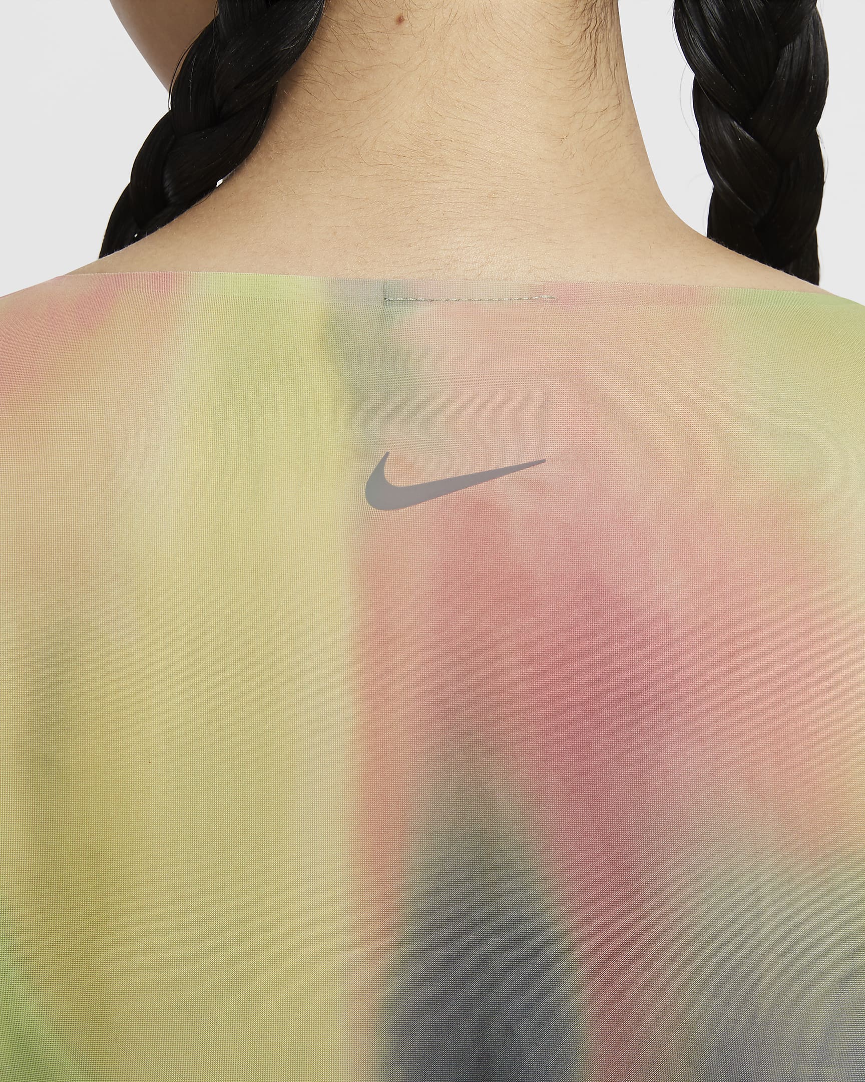 เสื้อแขนยาวผ้าโปร่งพิมพ์ลาย Dri-FIT Nike Women's Artist Collection - Aster Pink/ดำ