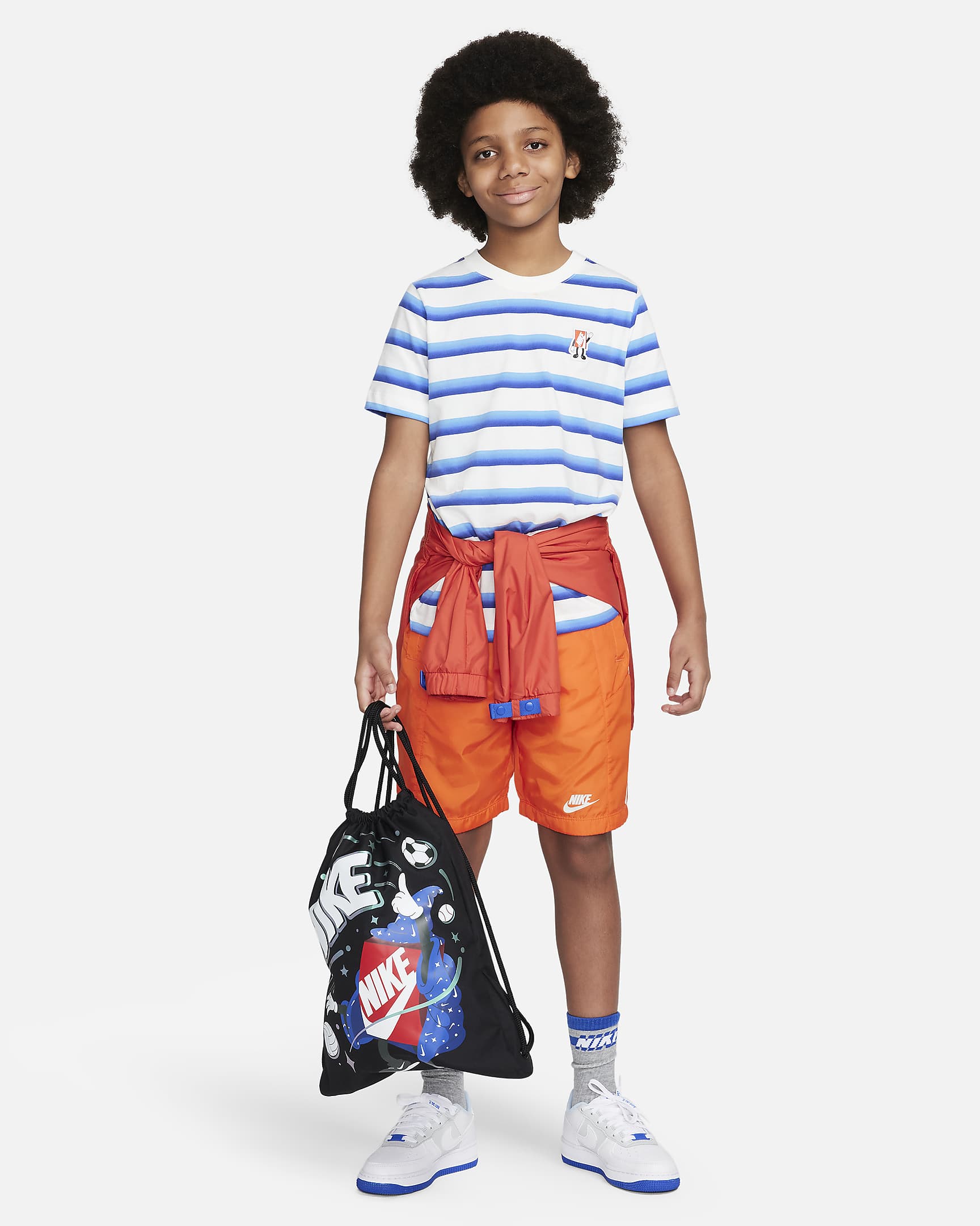 Nike Kids' Drawstring Bag (12L). Nike UK