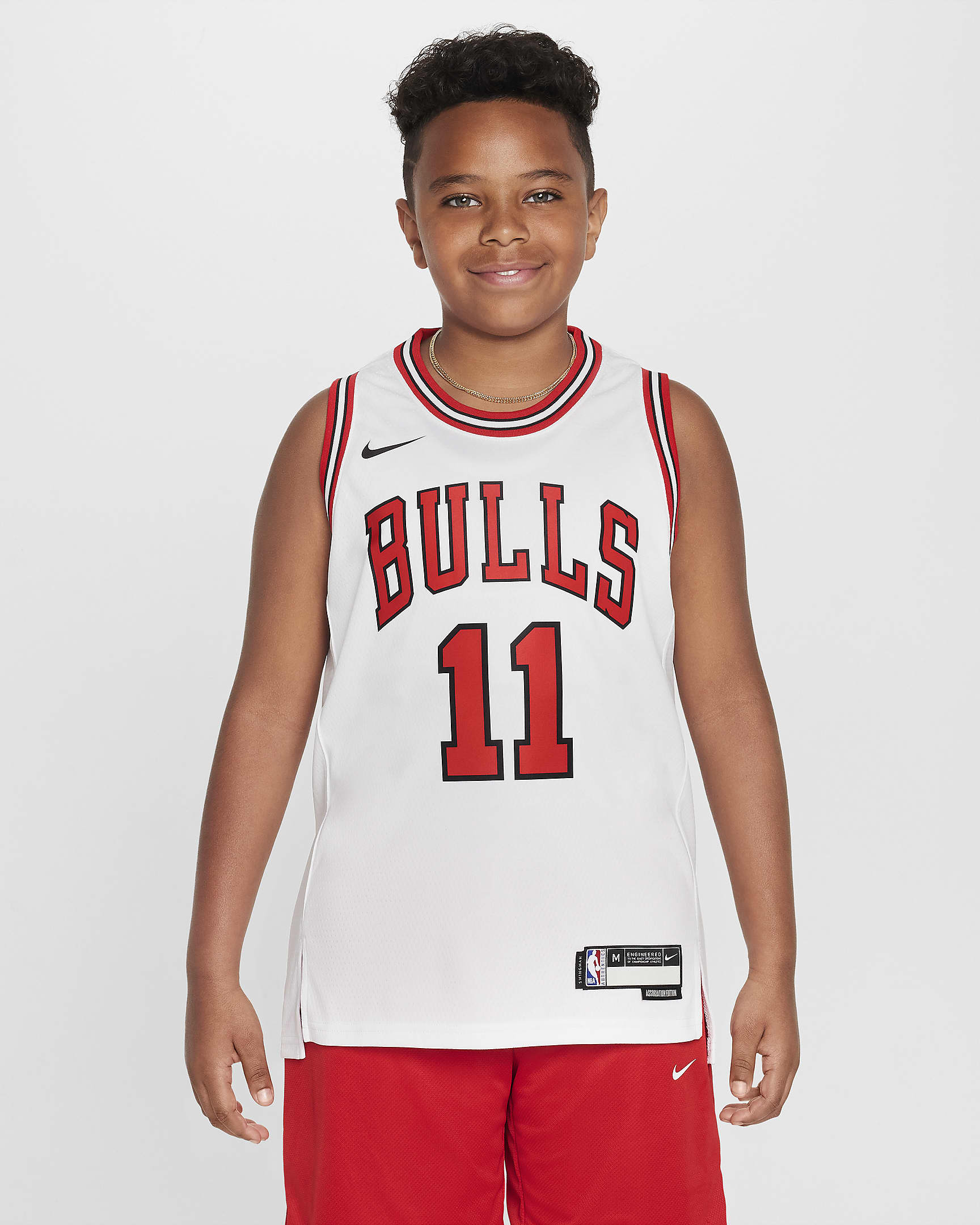 DeMar DeRozan Chicago Bulls 2022/23 Association Edition Older Kids' Nike NBA Swingman Jersey - White