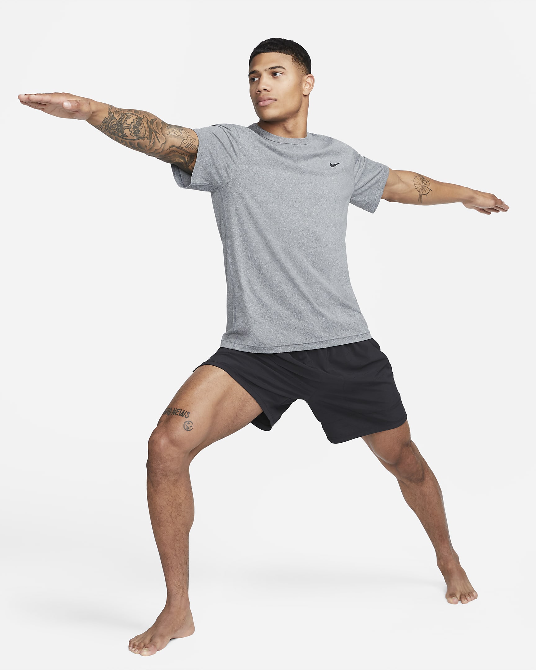 Haut à manches courtes anti-UV Dri-FIT Nike Hyverse pour homme - Smoke Grey/Heather/Noir