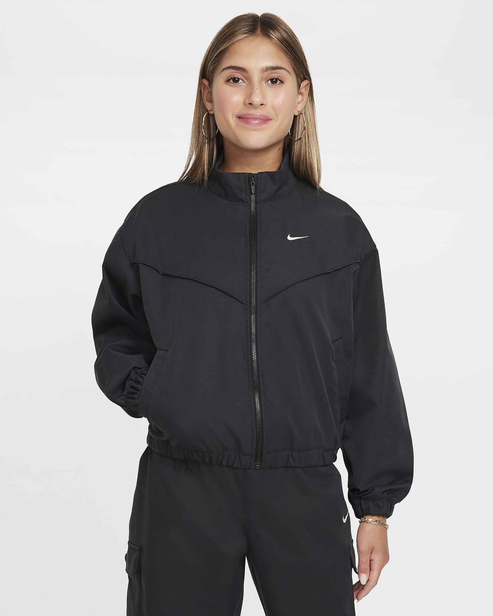 Oversized Nike Sportswear-letvægtsjakke til piger - sort/hvid