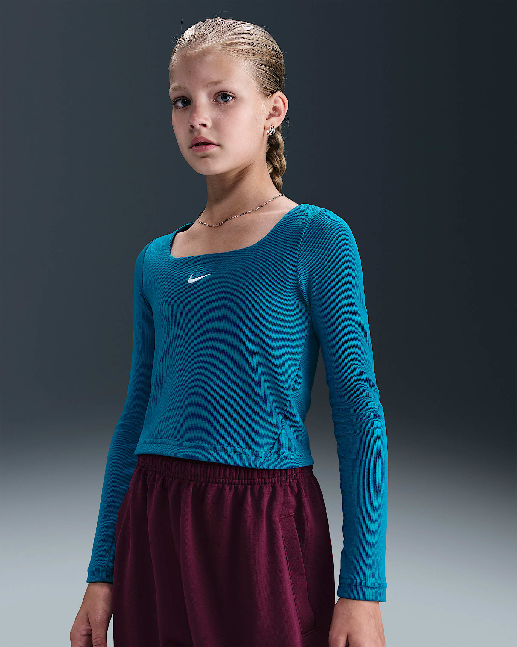 Nike Sportswear Big Kids' (Girls') Long-Sleeve Square-Neck Top - Green Abyss/White