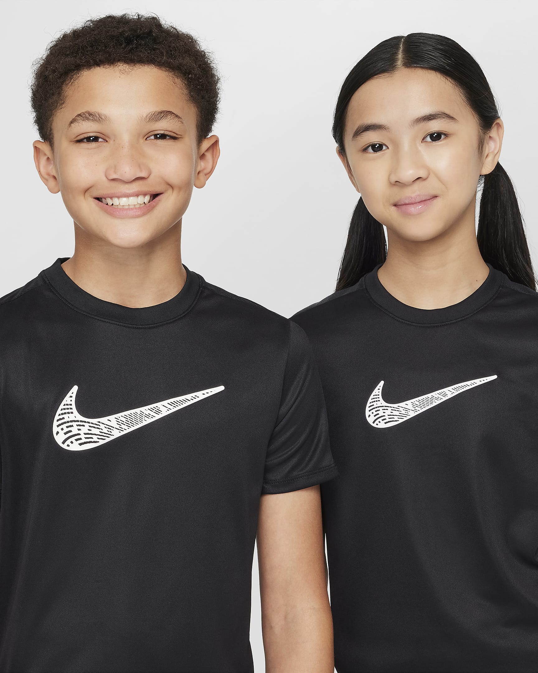 Playera de manga corta Dri-FIT para niños talla grande Nike Trophy23 - Negro