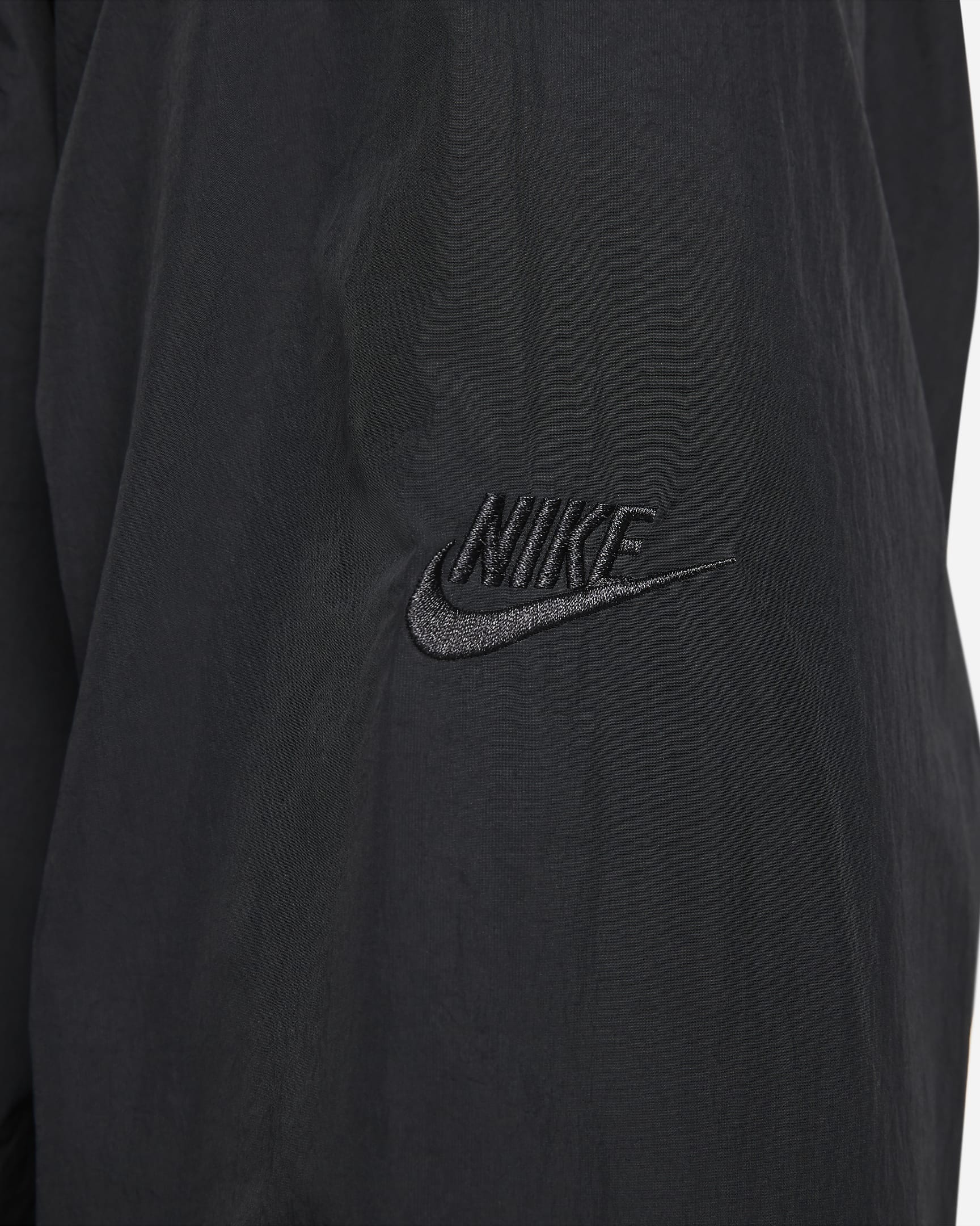 Playera de manga larga de tejido Woven para hombre Nike Sportswear Tech Pack - Negro/Negro/Negro