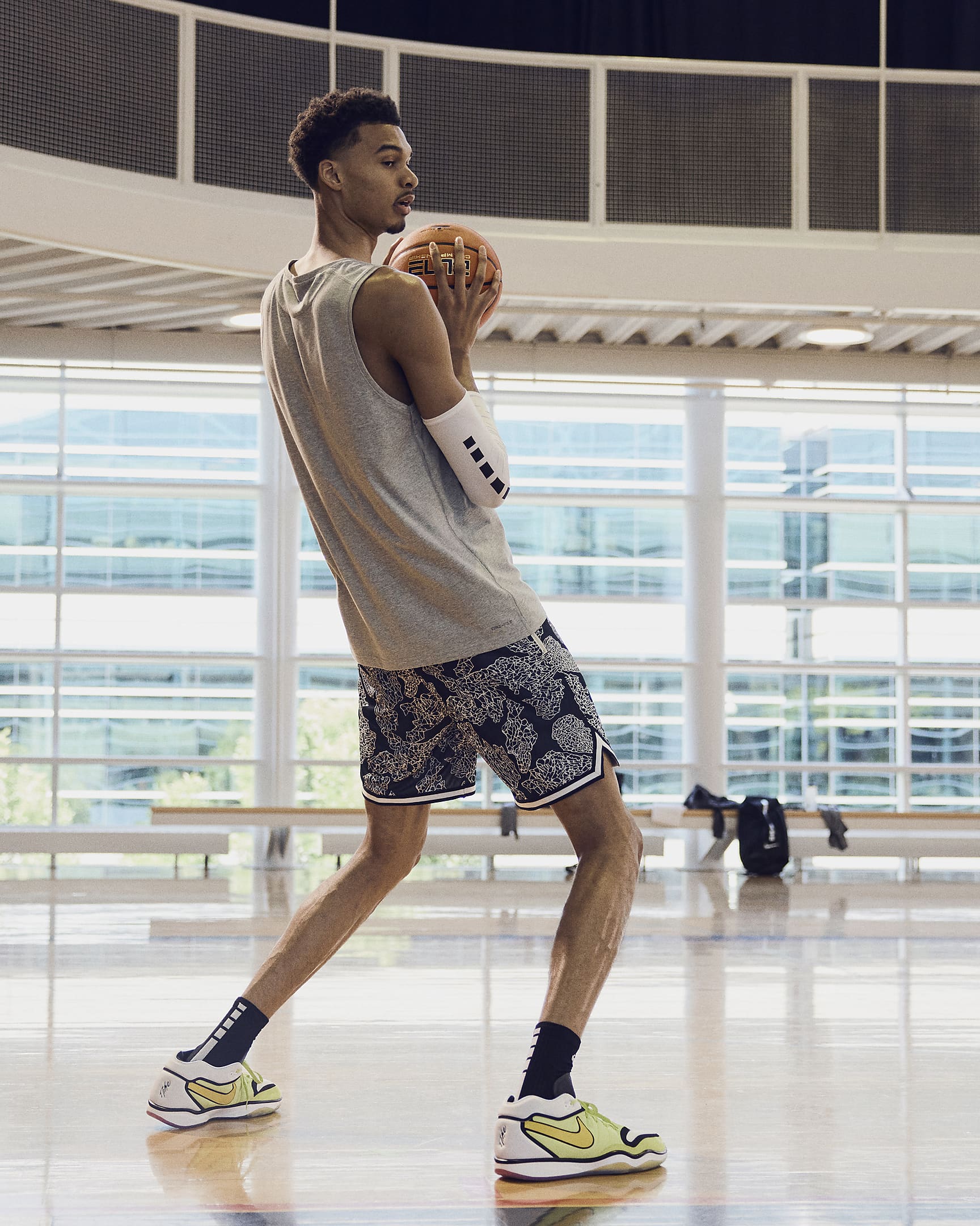 hustle basketball shoes