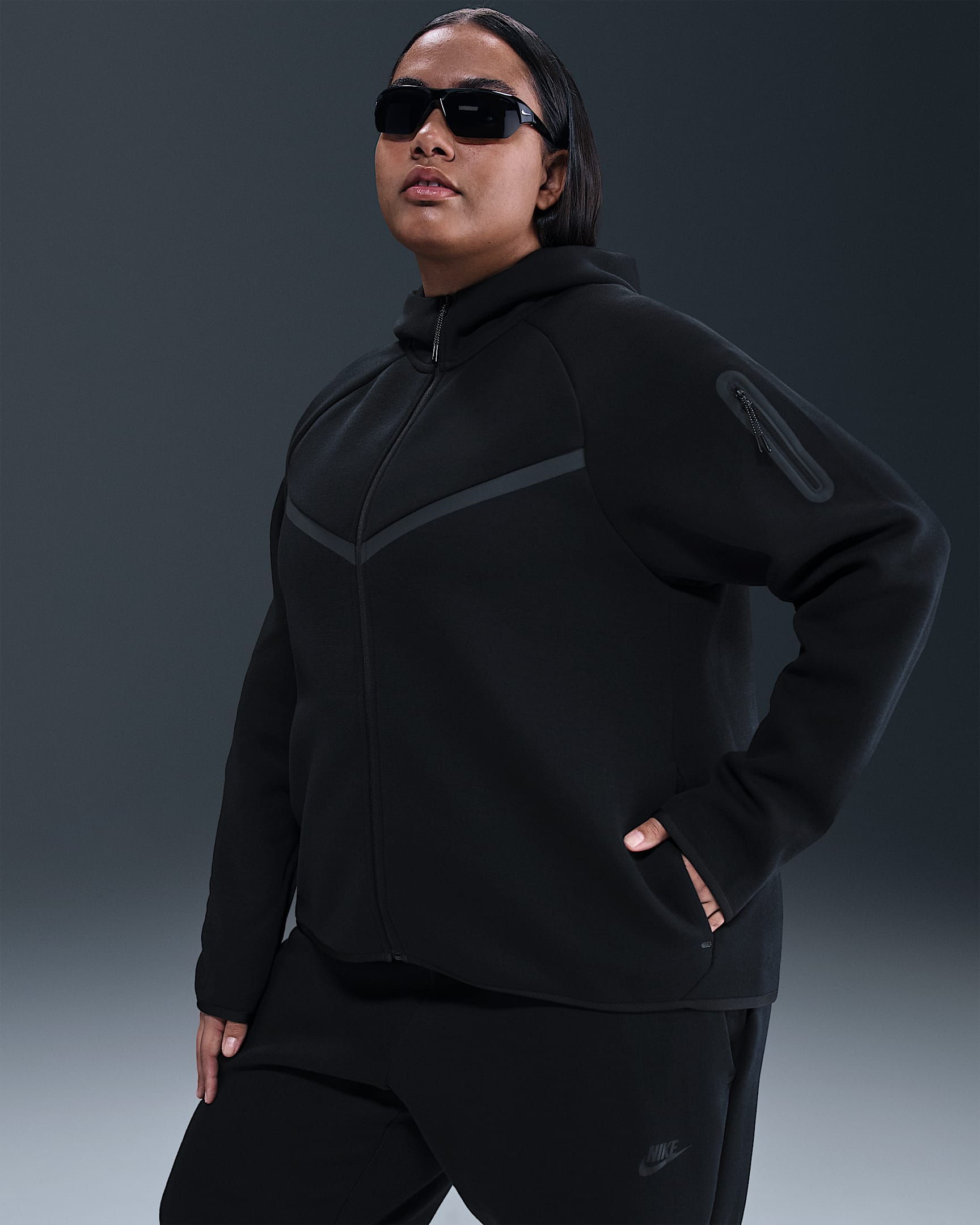 Felpa con cappuccio e zip a tutta lunghezza Nike Sportswear Tech Fleece Windrunner (Plus size) – Donna - Nero/Nero