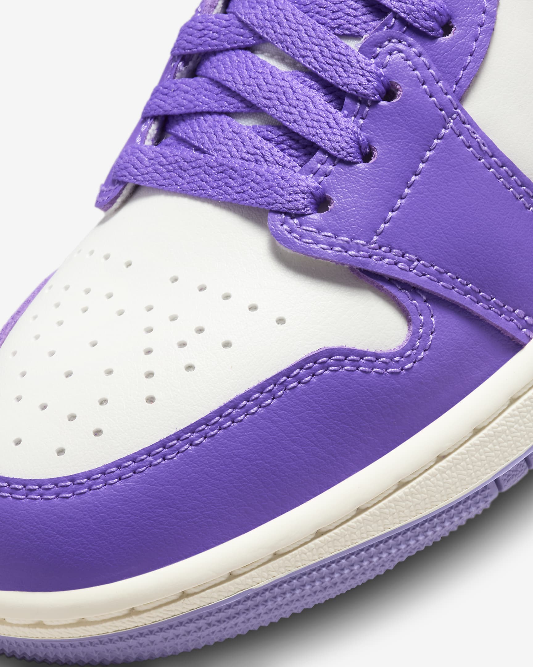 Calzado para mujer Air Jordan 1 Mid. Nike.com