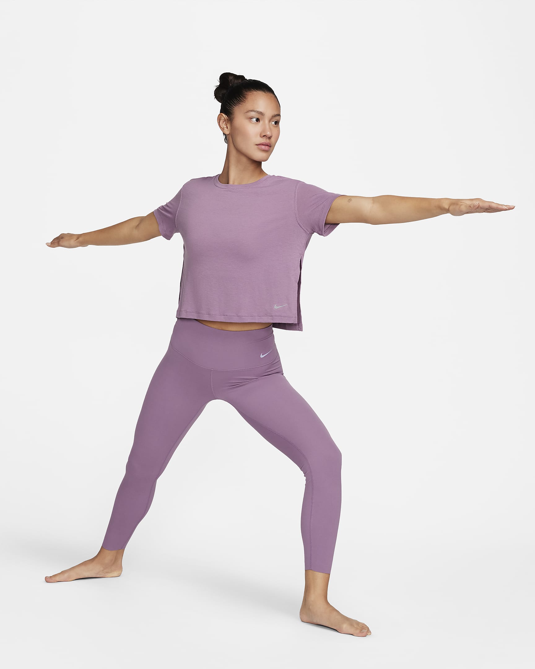 Nike Yoga Dri-FIT 女款上衣 - Violet Dust/Particle Grey