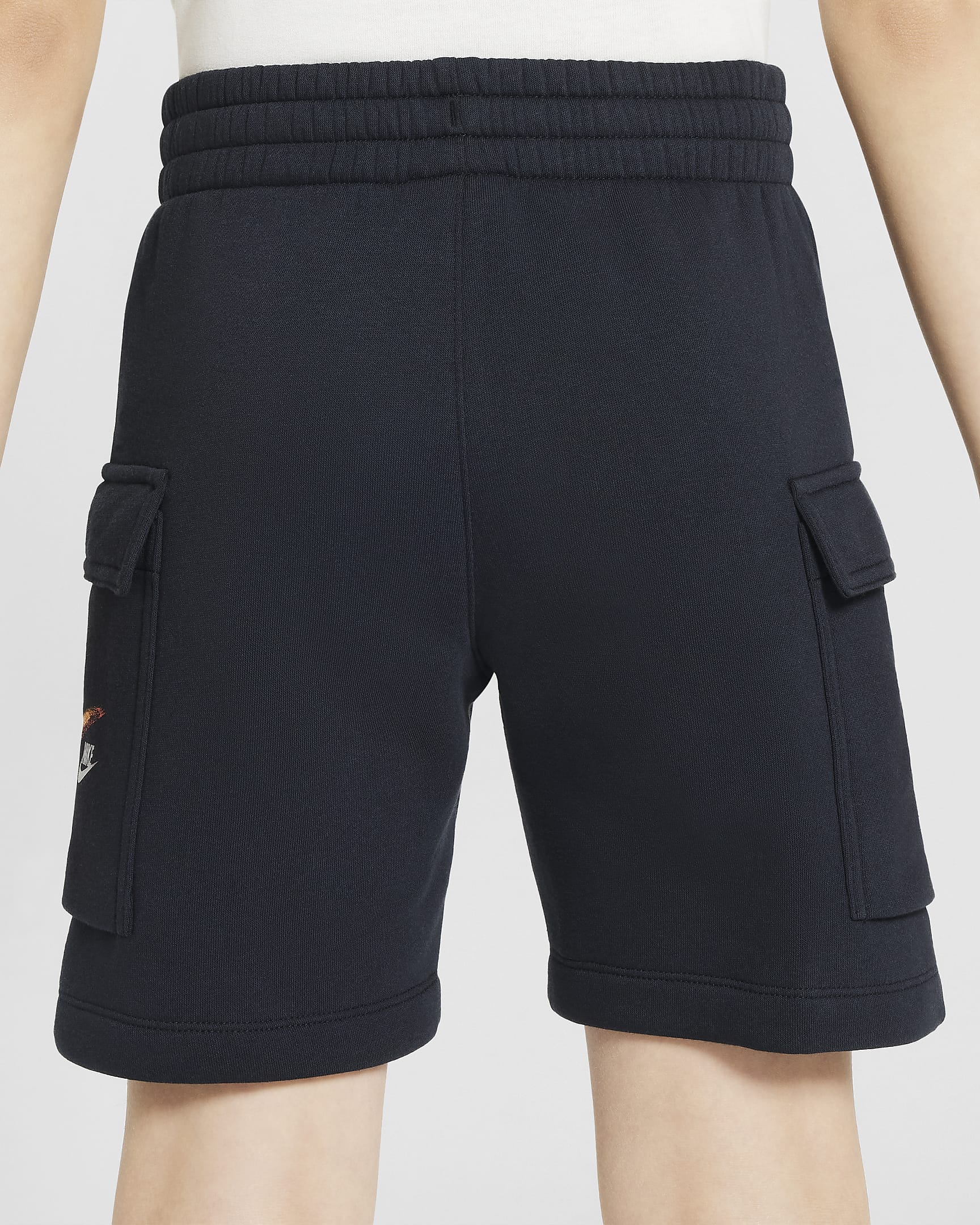 Nike Sportswear Standard Issue-fleeceshorts til større børn (drenge) - sort