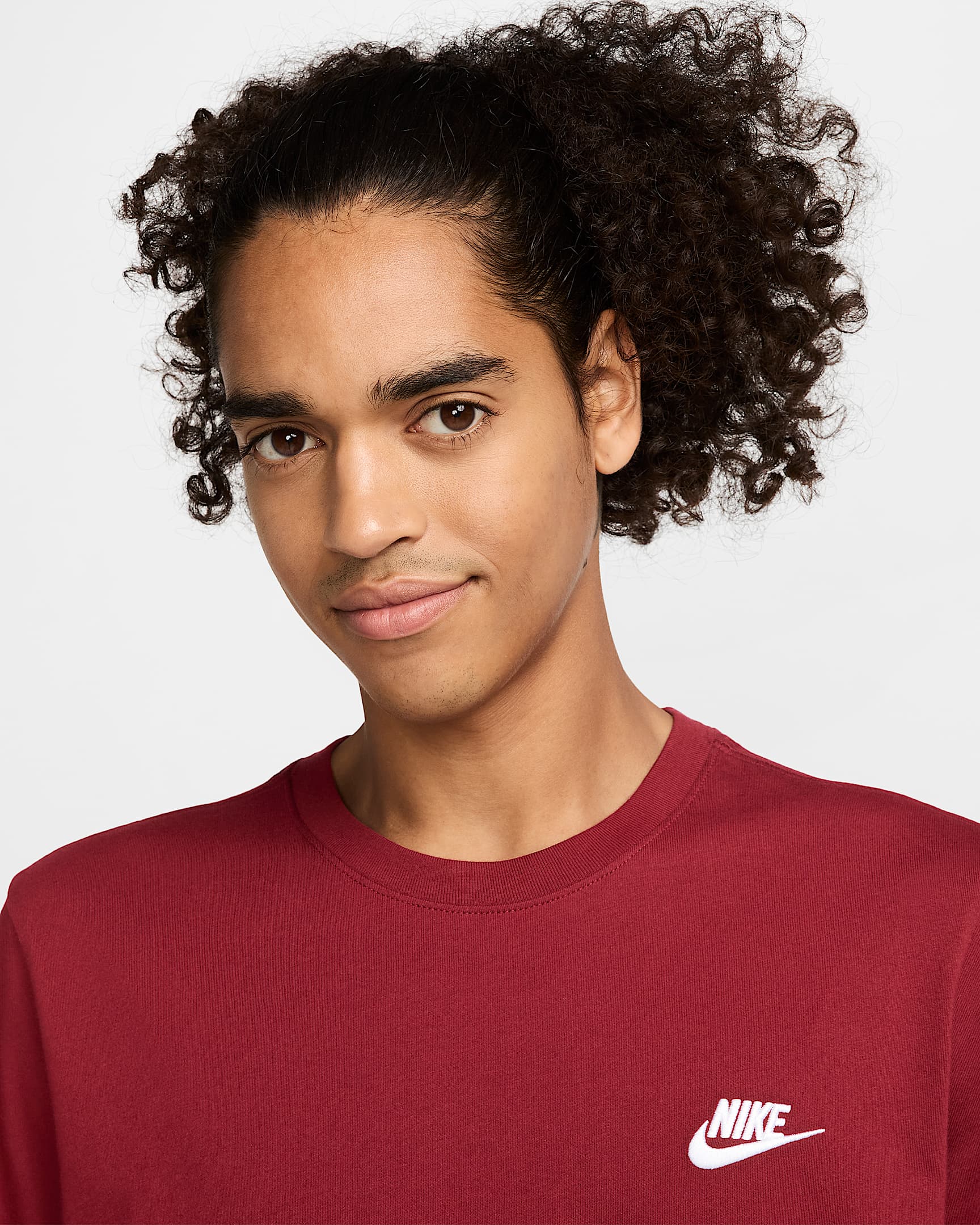 Nike Sportswear Club Men's TShirt. Nike IE