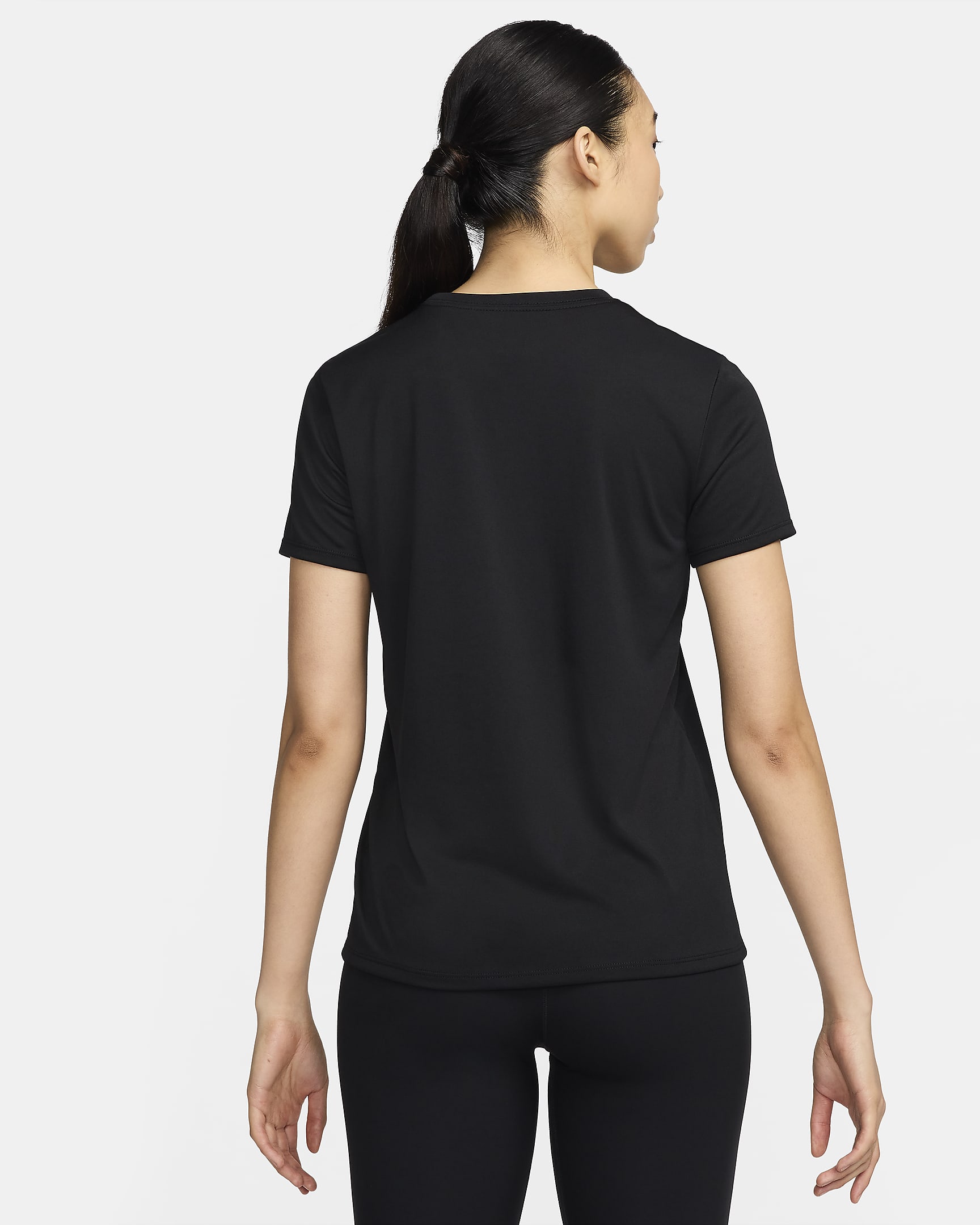 Nike Dri-FIT Women's T-Shirt. Nike IN