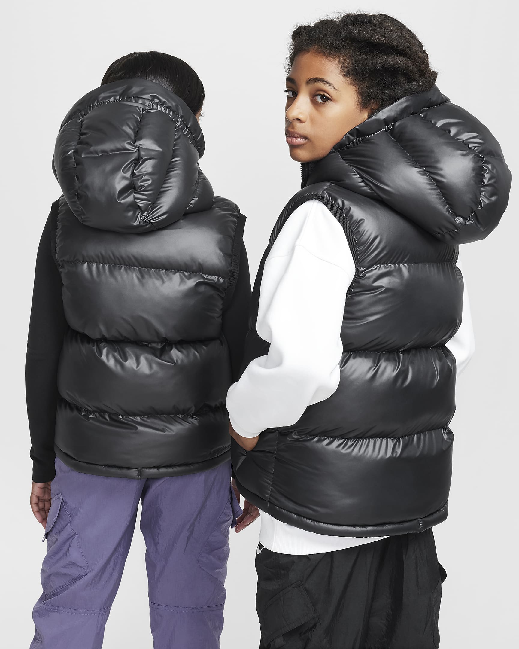 Nike Sportswear Heavyweight Synthetic Fill EasyOn Big Kids' Therma-FIT Repel Loose Hooded Vest - Black/Black/Anthracite/Anthracite