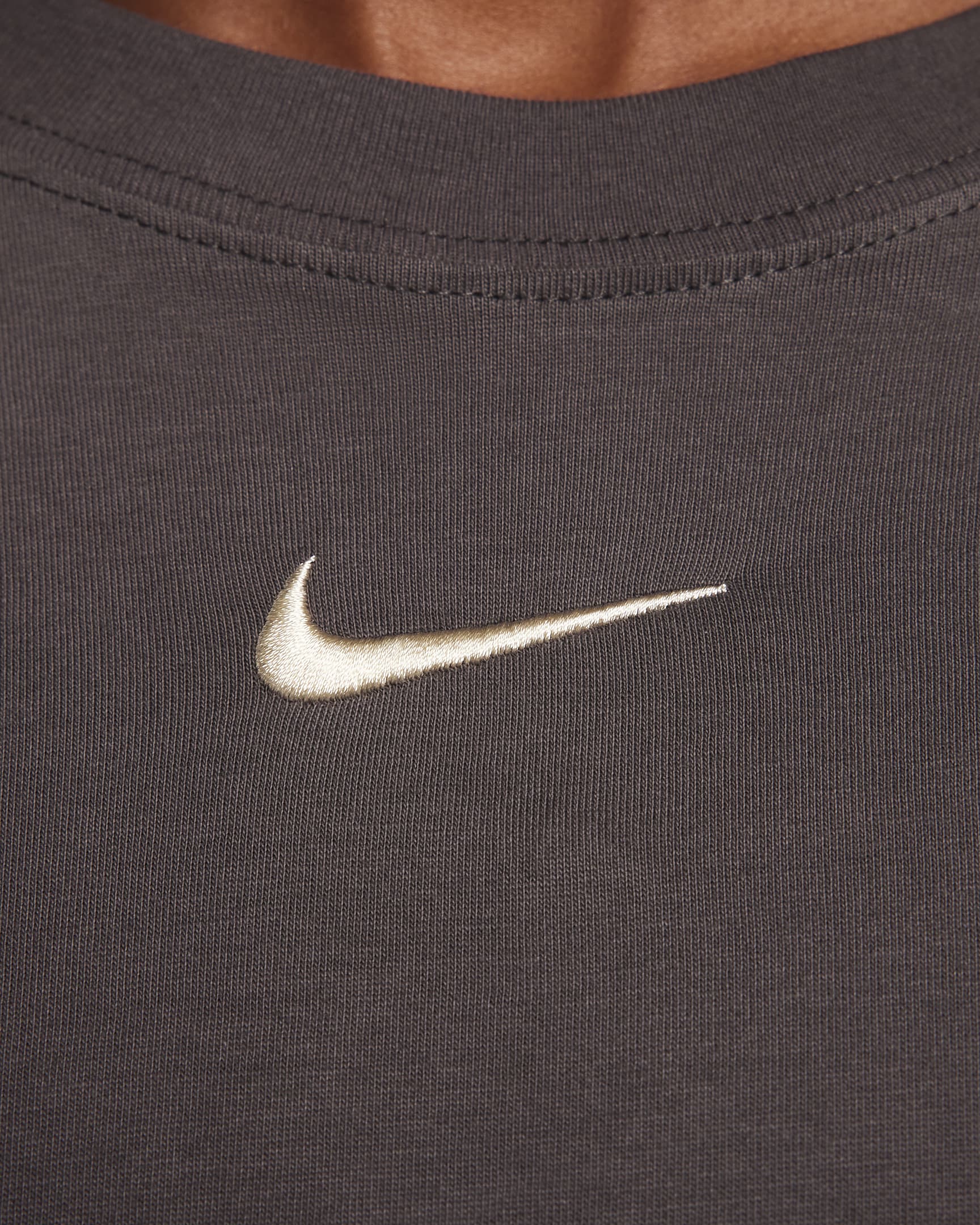 Nike Sportswear Women's Long-Sleeve T-Shirt. Nike UK