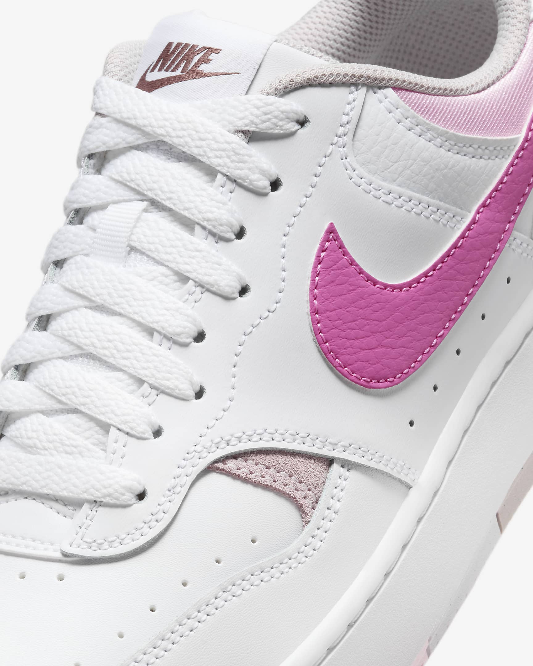 Chaussure Nike Gamma Force pour femme - Blanc/Platinum Violet/Pink Foam/Playful Pink