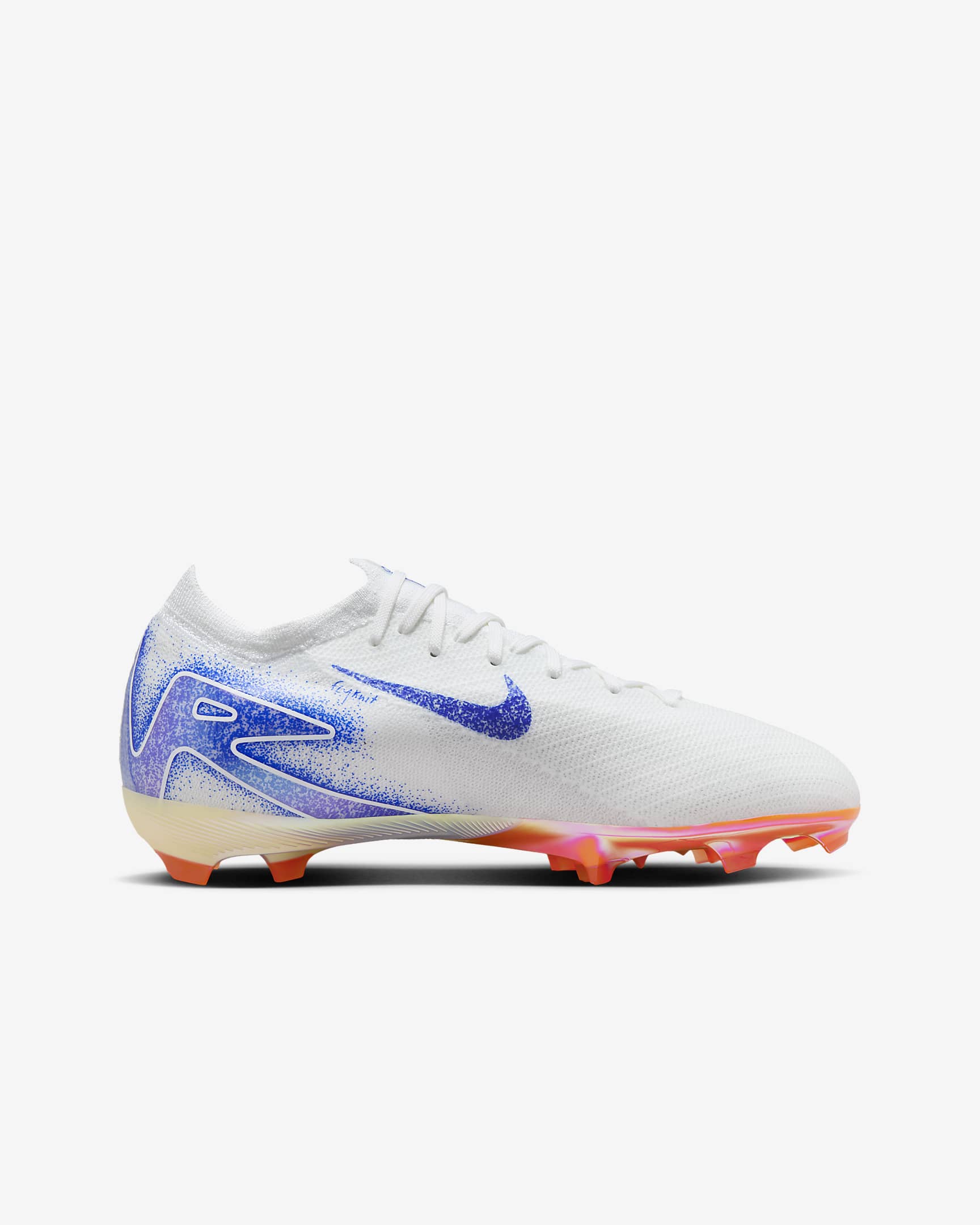 Tacos de fútbol de corte low para terrenos firmes para niños de preescolar y grandes Nike Jr. Mercurial Vapor 16 Pro Blueprint - Blanco/Azul carrera