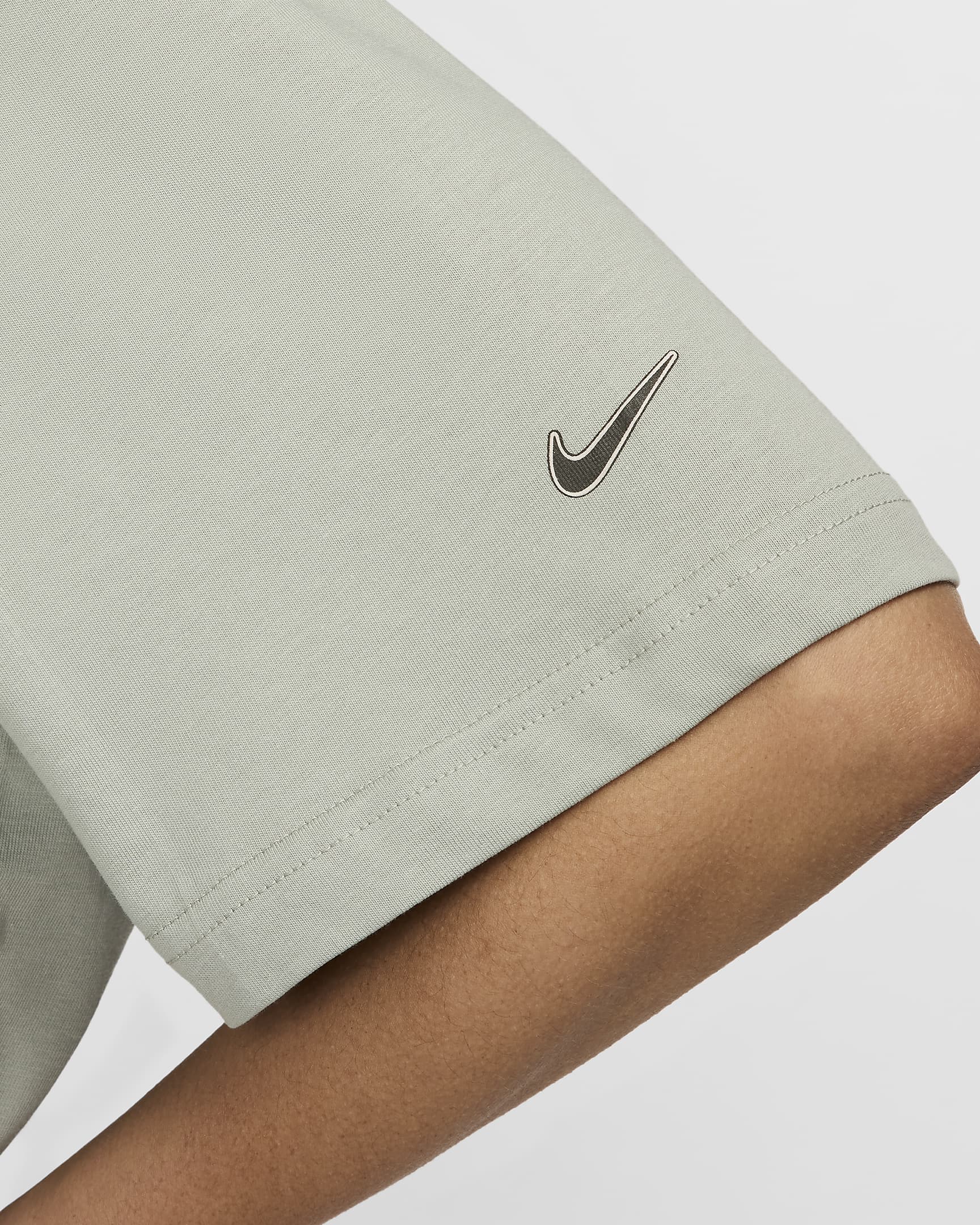 Nike Sportswear weites Kurzarmshirt mit Grafik (Damen) - Jade Horizon