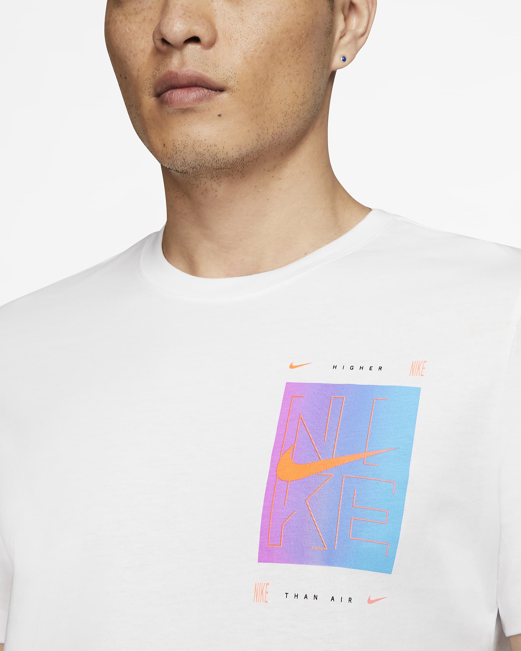 Nike Sportswear Older Kids' (Girls') T-Shirt. Nike GB