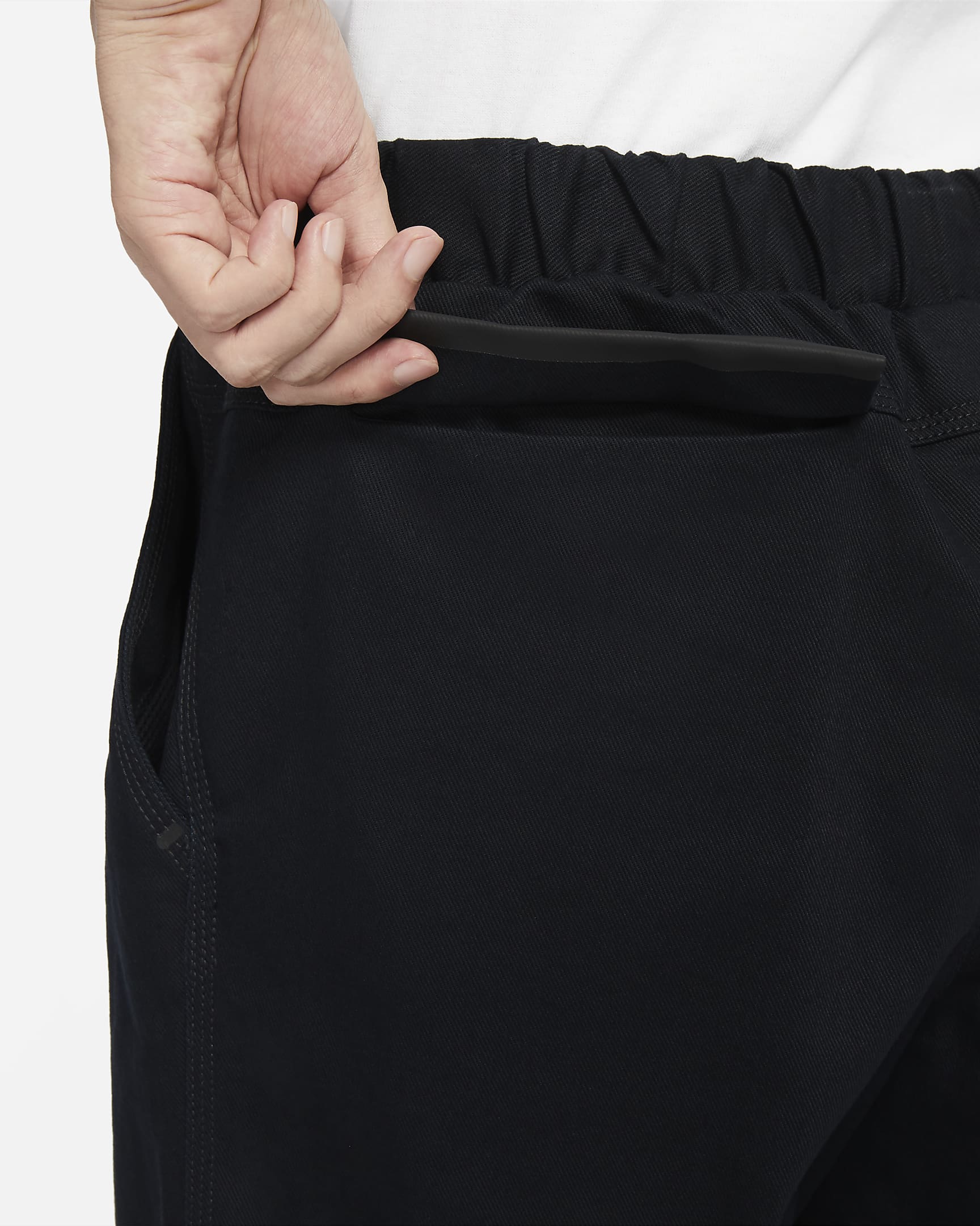 Nike Sportswear Tech Pack Men's Woven Trousers. Nike BE