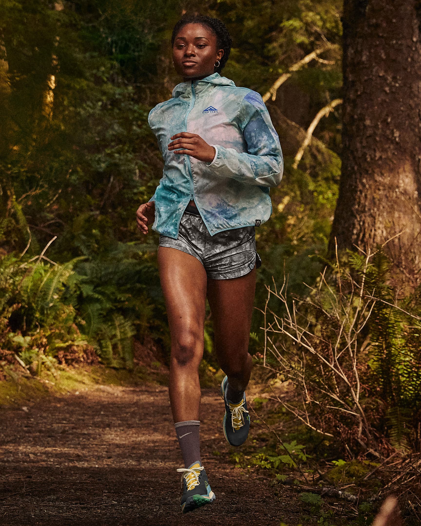 Nike Repel Women's Trail Running Jacket. Nike BG