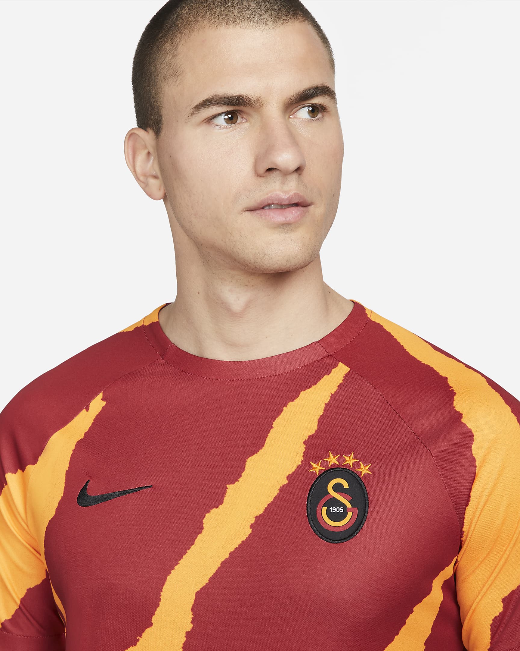 Galatasaray Men's Nike Dri-FIT Pre-Match Football Top. Nike CZ