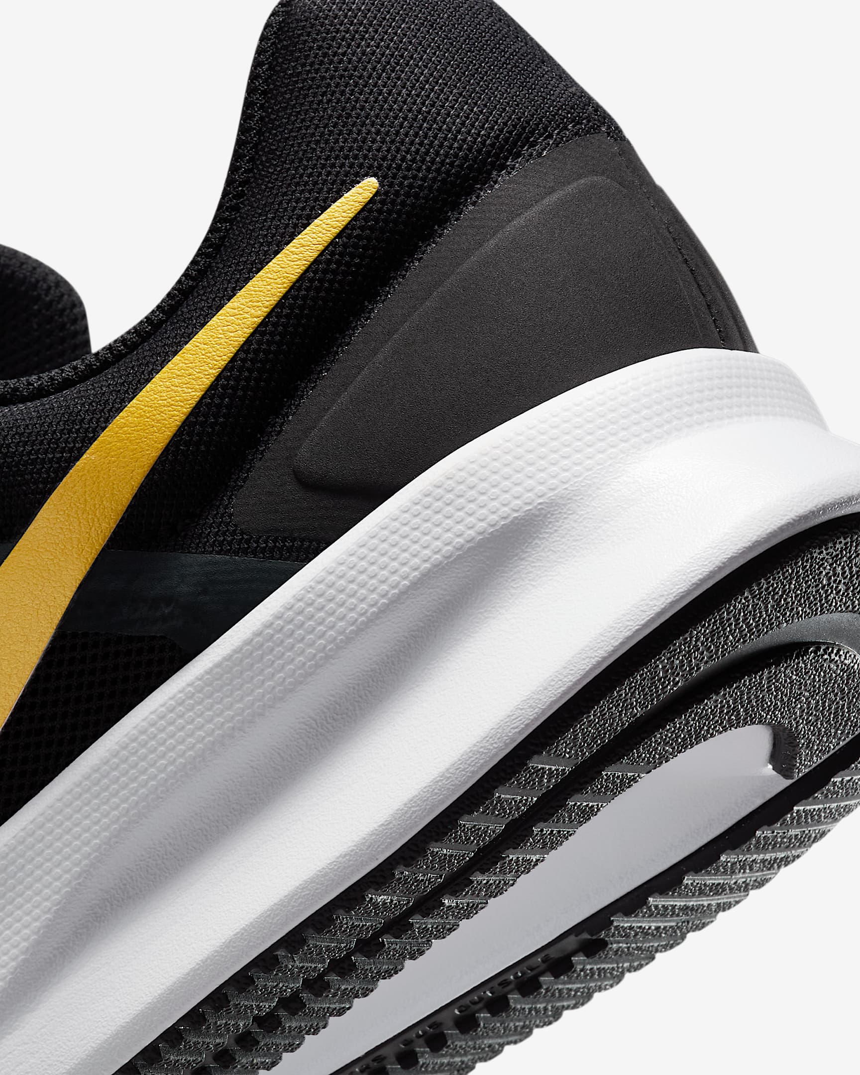 mens nike run swift