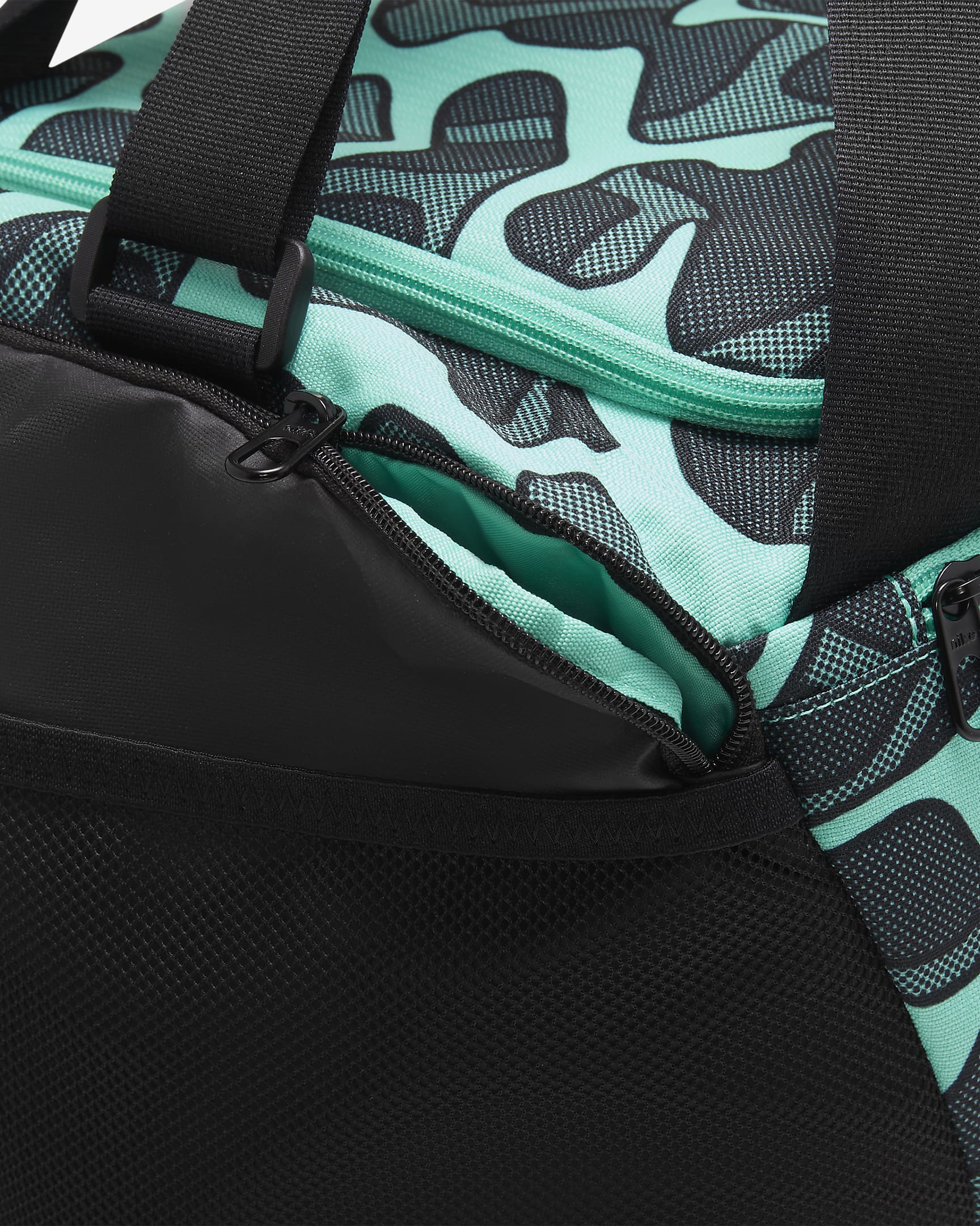 Nike Brasilia Duffel Bag (Small, 41L) - Light Menta/Black/White