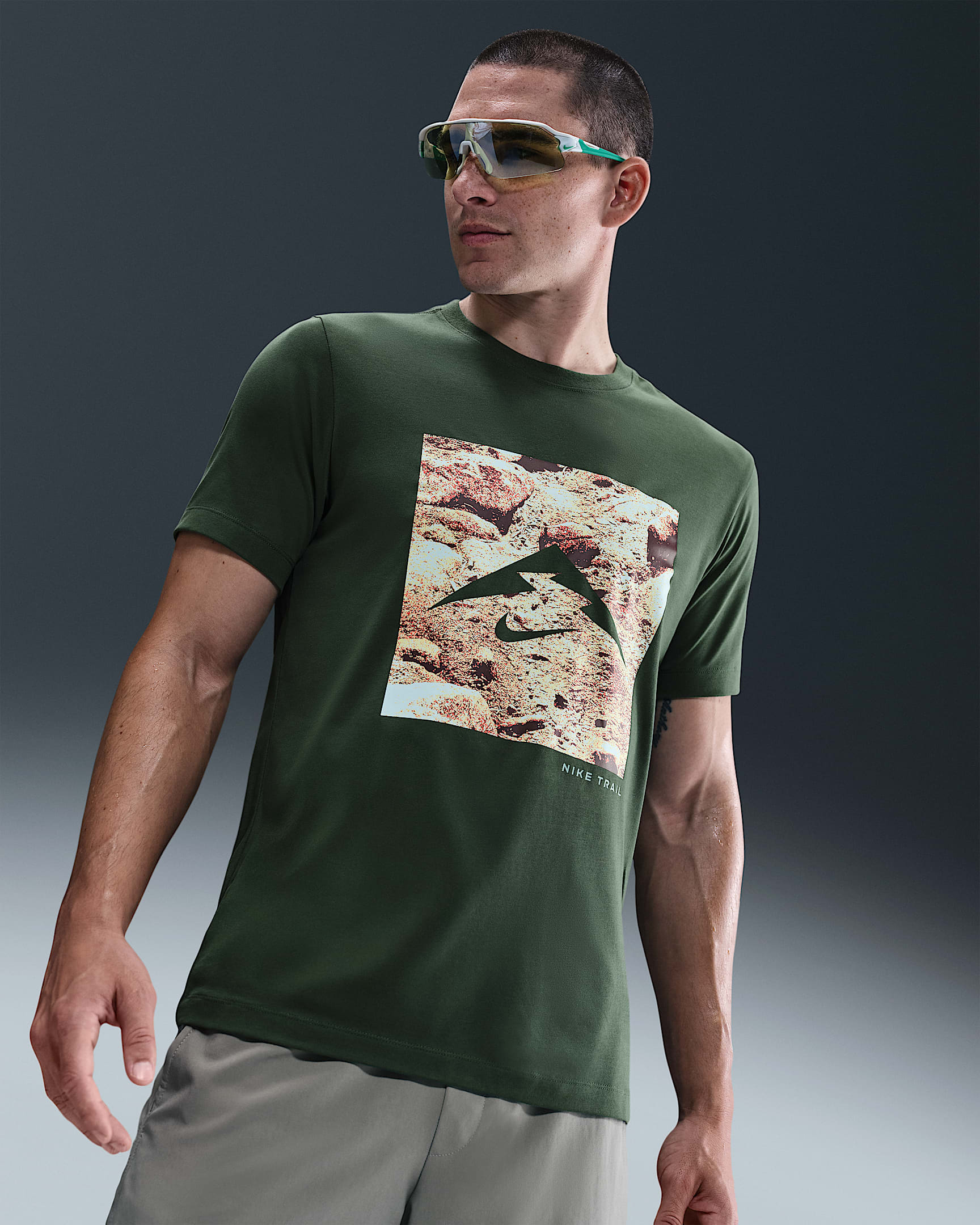 Nike Men's Dri-FIT Trail-Running T-Shirt - Fir