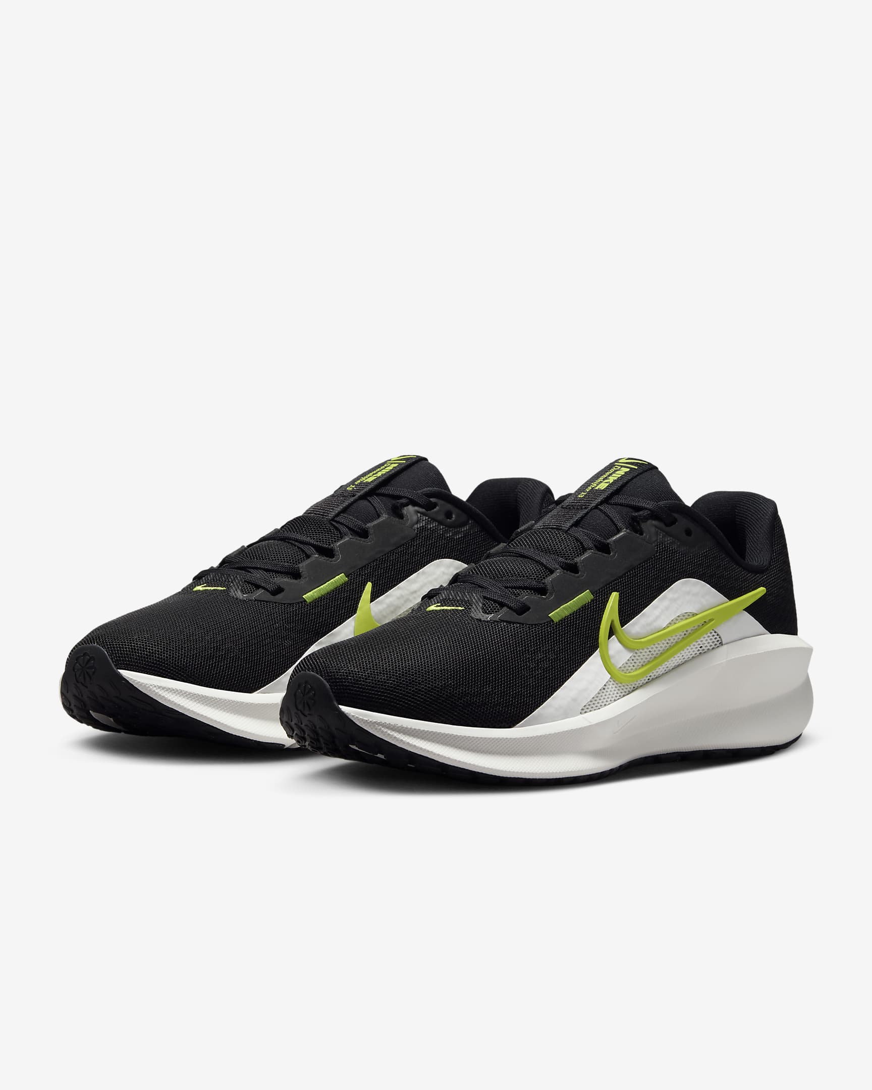 Γυναικεία παπούτσια για τρέξιμο σε δρόμο Nike Downshifter 13 - Μαύρο/Summit White/Dark Smoke Grey/Cyber